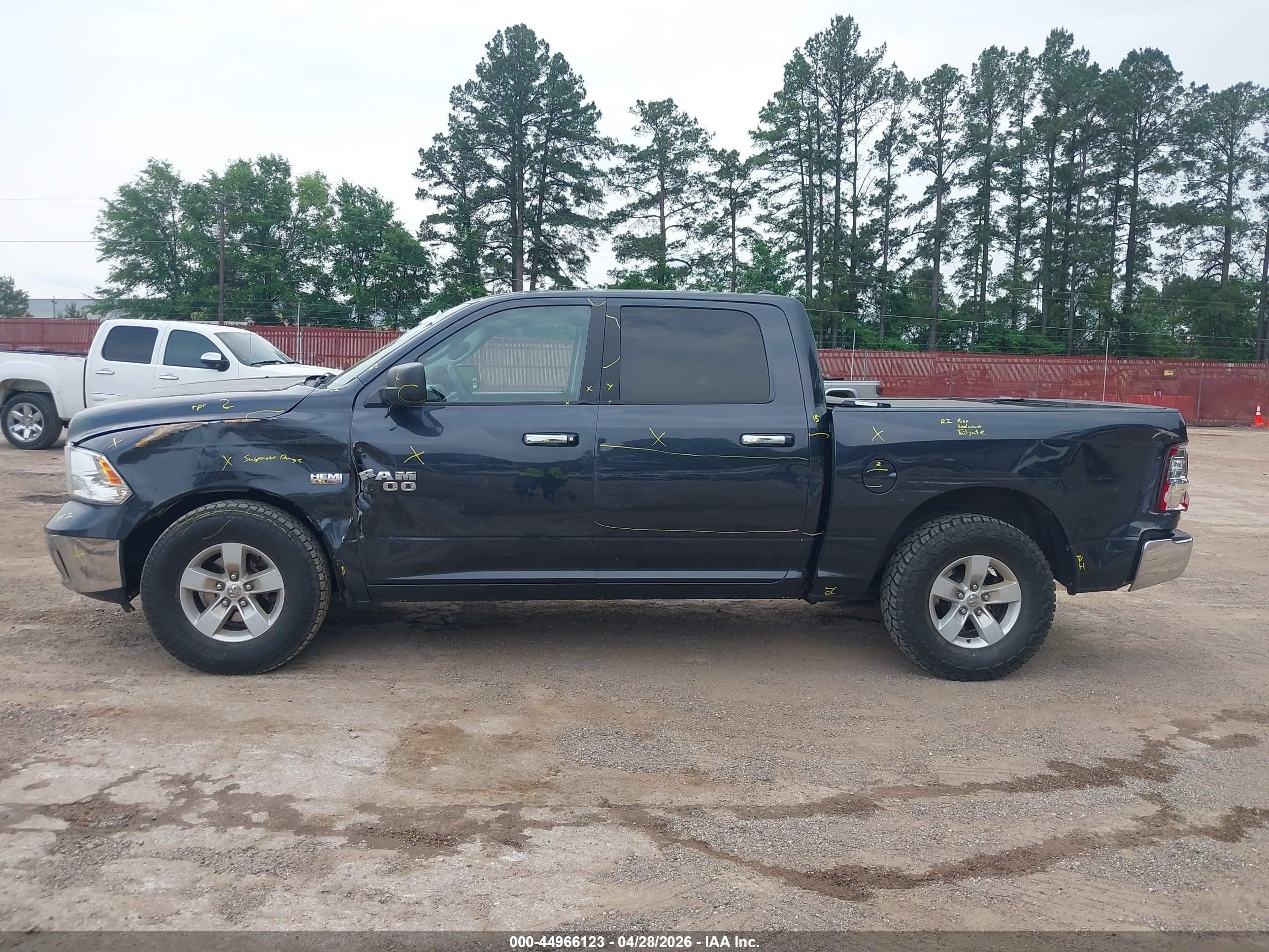 2018 Ram 1500 Slt  4x2 5'7 Box Gray vin: 1C6RR6LT5JS303536