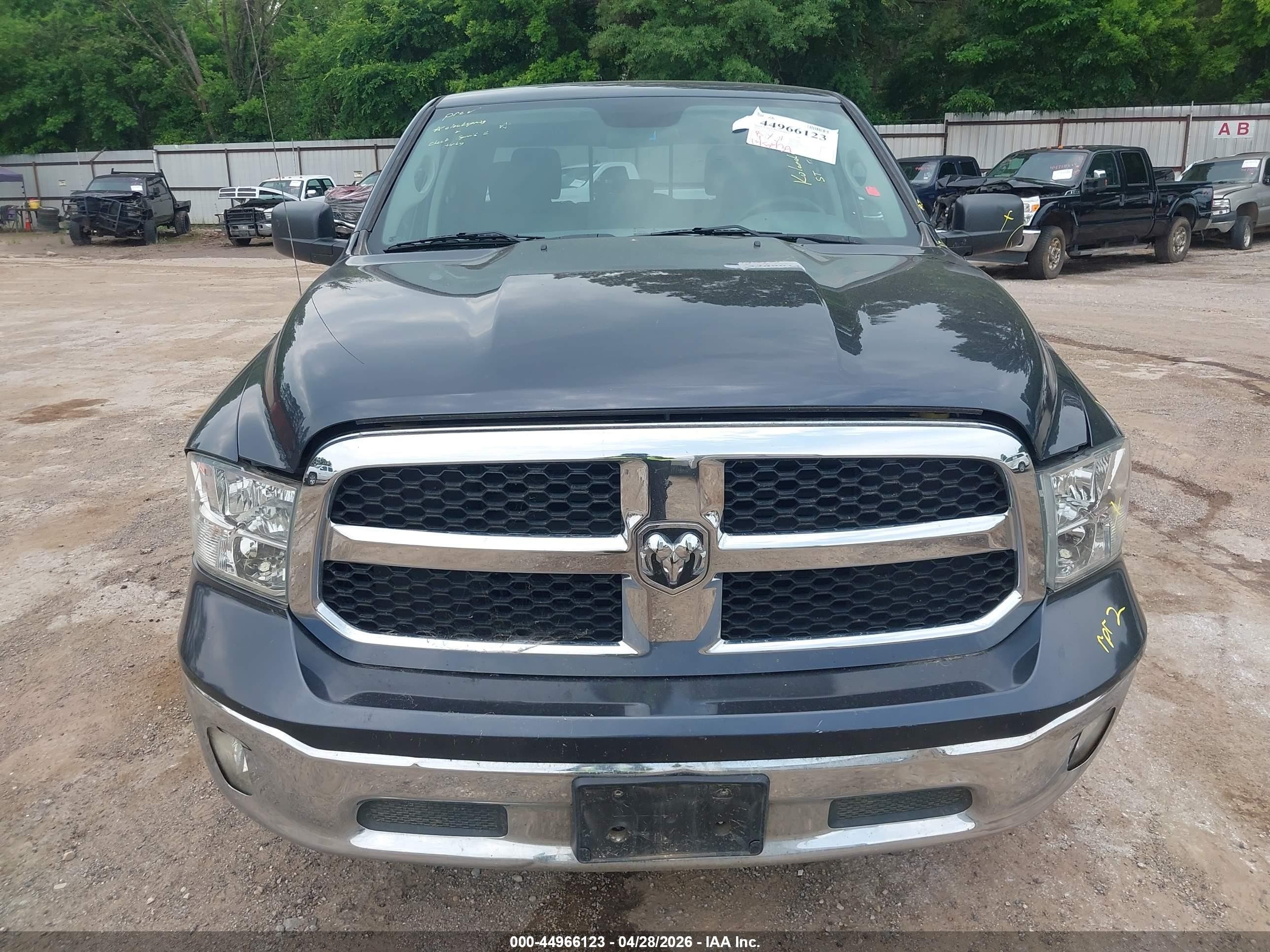 2018 Ram 1500 Slt  4x2 5'7 Box Gray vin: 1C6RR6LT5JS303536
