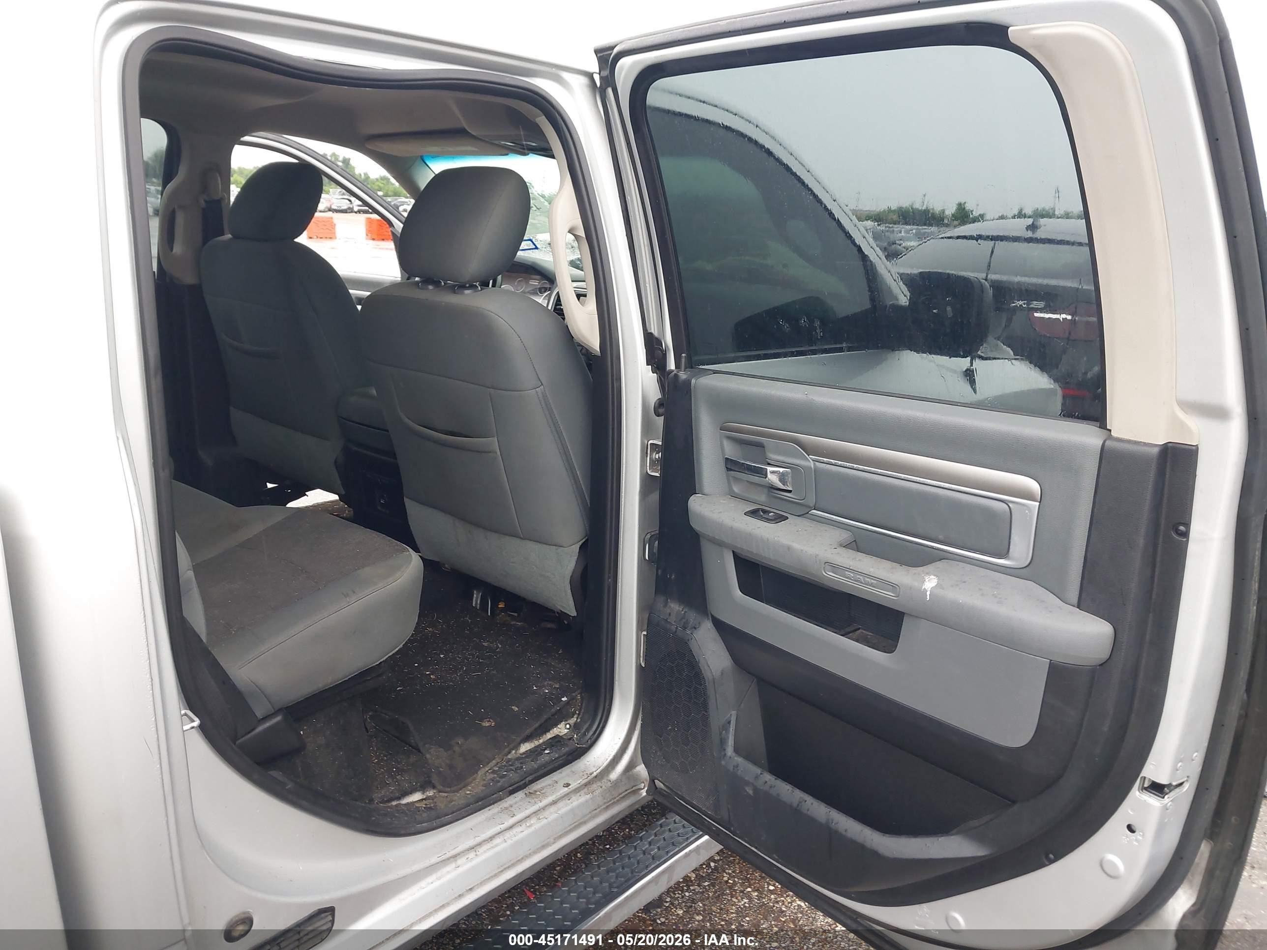 2015 Ram 1500 Lone Star Silver vin: 1C6RR6LT6FS761982