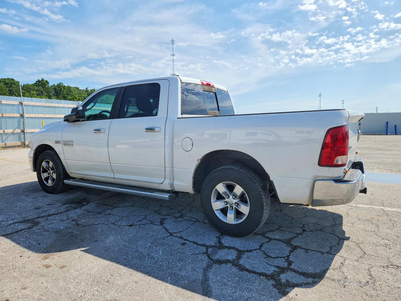 2015 Ram 1500 Slt White vin: 1C6RR6LT7FS559393