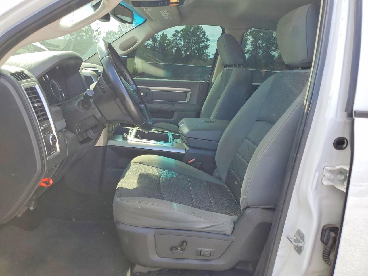 2014 Ram 1500 Slt White vin: 1C6RR6LT8ES206143