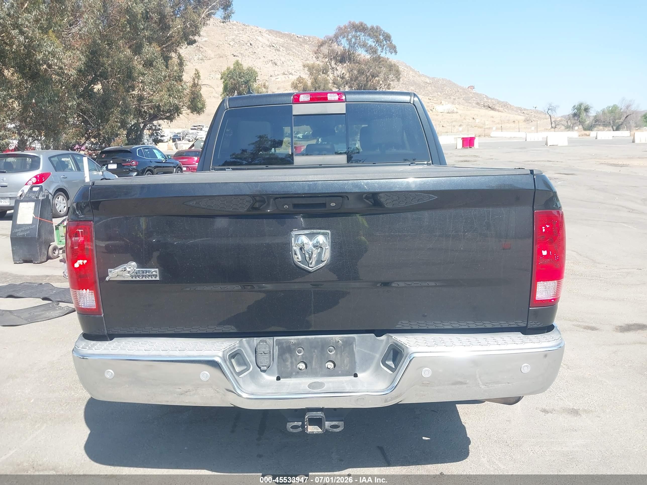 2015 Ram 1500 Outdoorsman Black vin: 1C6RR6LT8FS675427