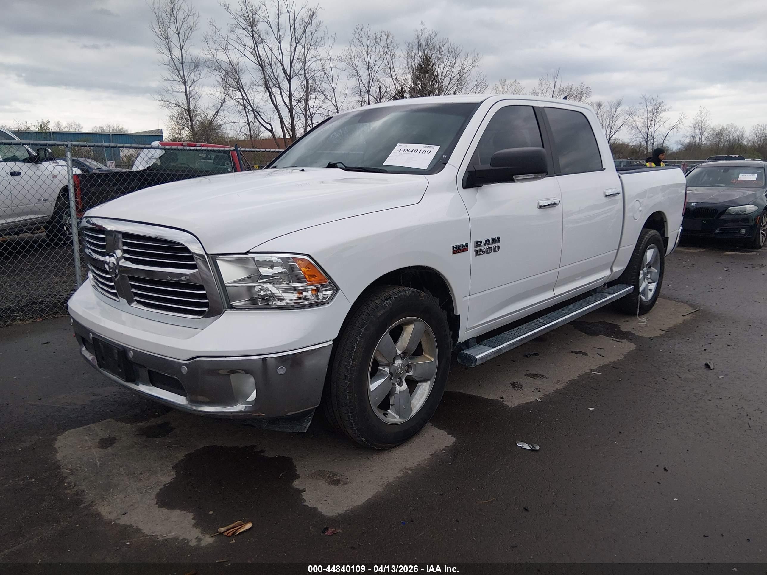 2017 Ram 1500 Lone Star  4x2 5'7 Box Белый vin: 1C6RR6LT8HS855154