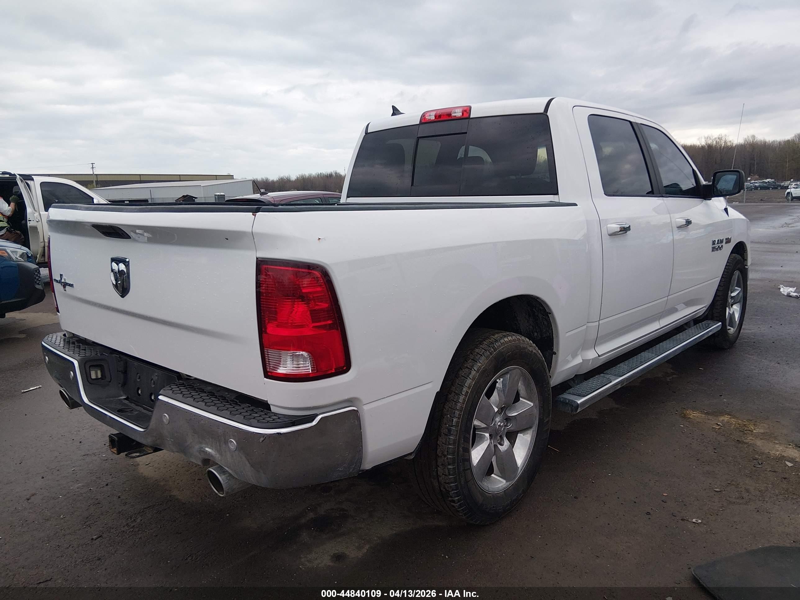 2017 Ram 1500 Lone Star  4x2 5'7 Box Белый vin: 1C6RR6LT8HS855154