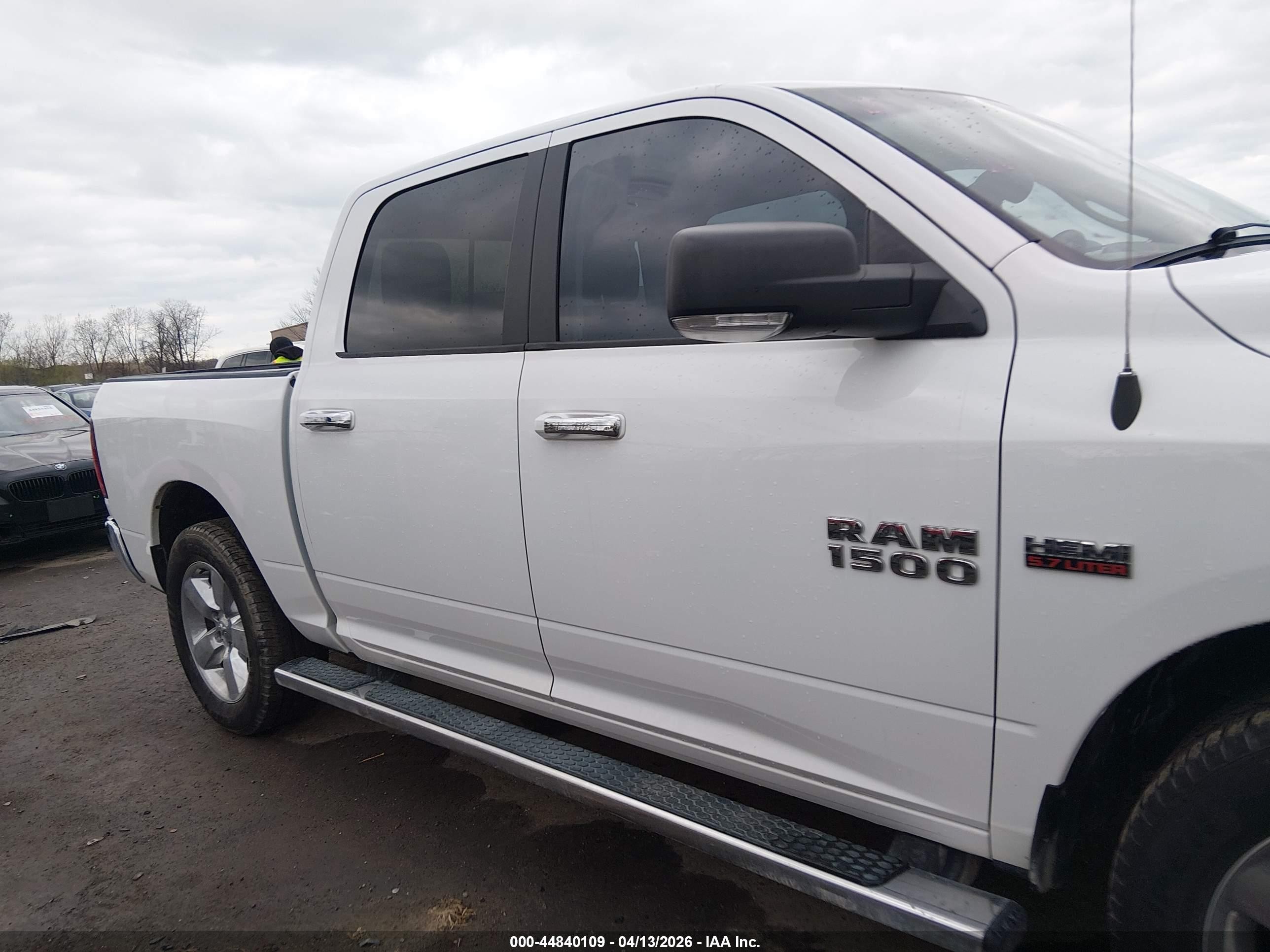 2017 Ram 1500 Lone Star  4x2 5'7 Box Белый vin: 1C6RR6LT8HS855154