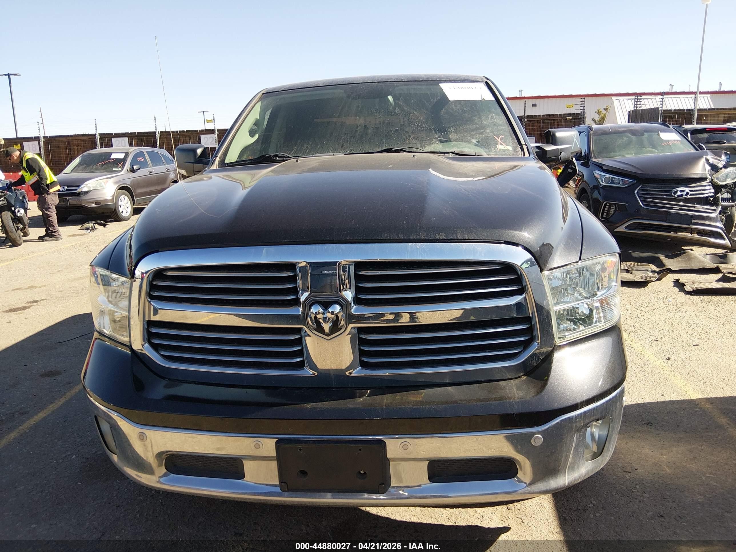 2016 Ram 1500 Lone Star Черный vin: 1C6RR6LT9GS128510