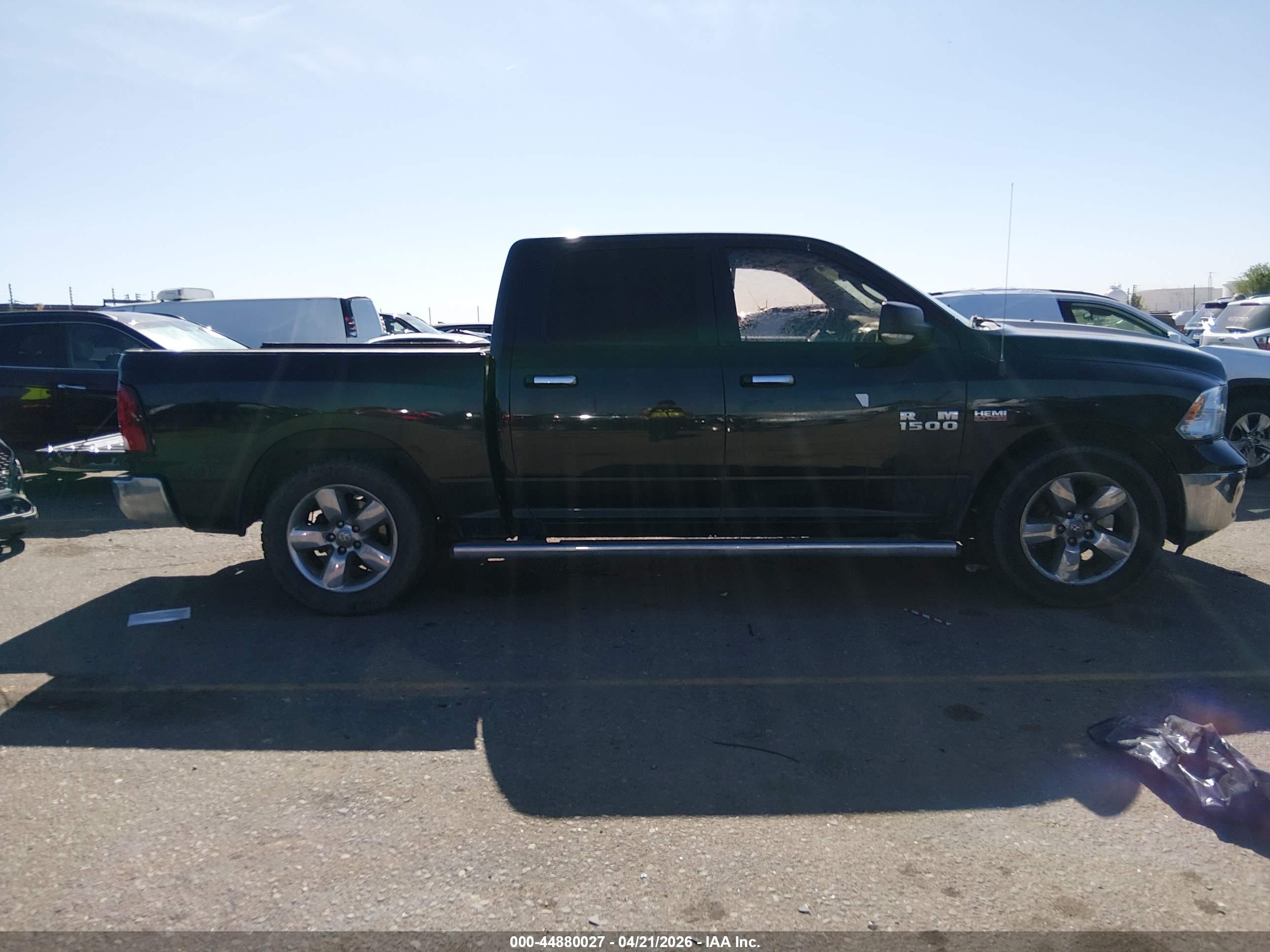 2016 Ram 1500 Lone Star Черный vin: 1C6RR6LT9GS128510
