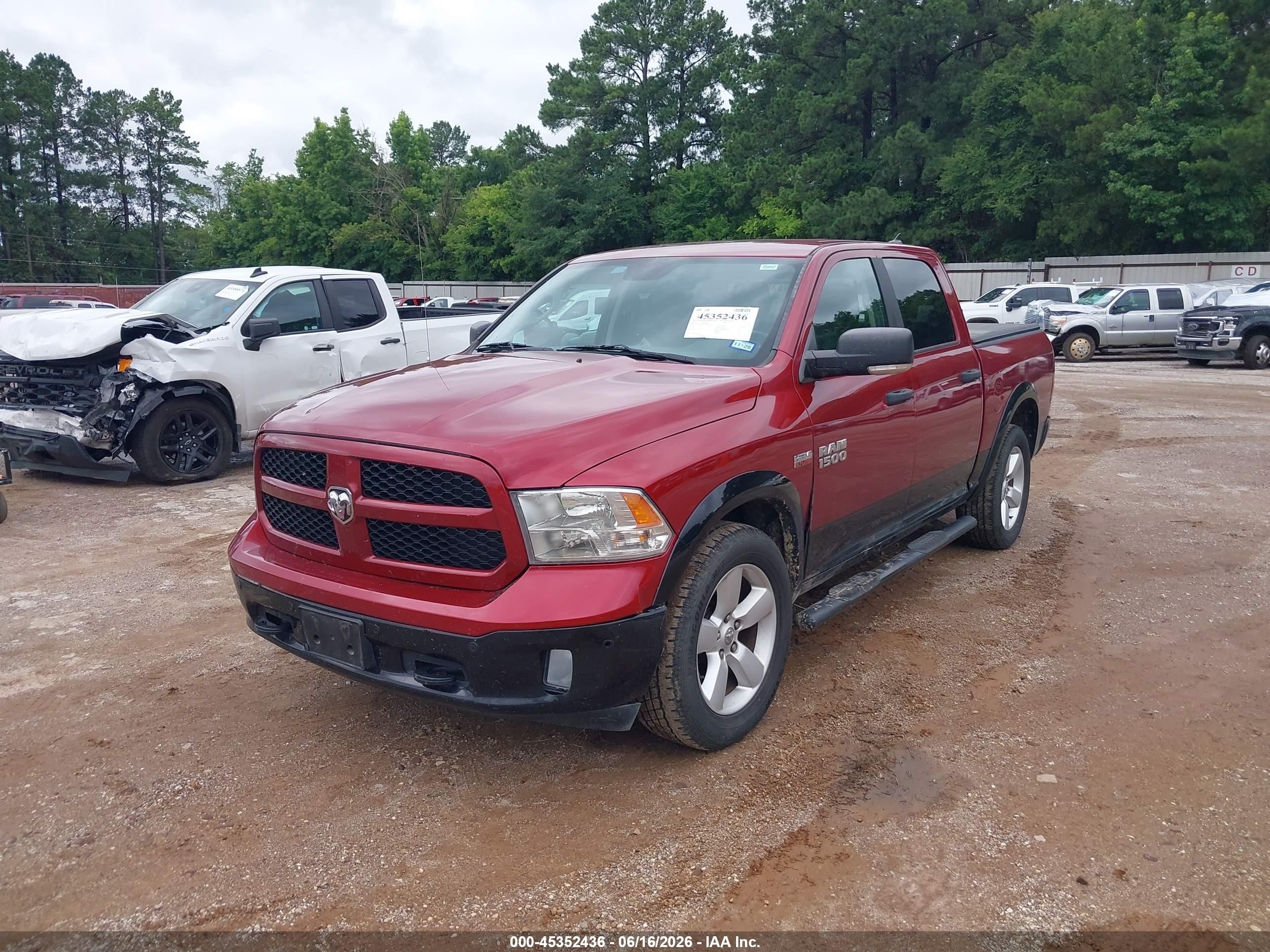 2015 Ram 1500 Outdoorsman Бордовый vin: 1C6RR6LTXFS639819