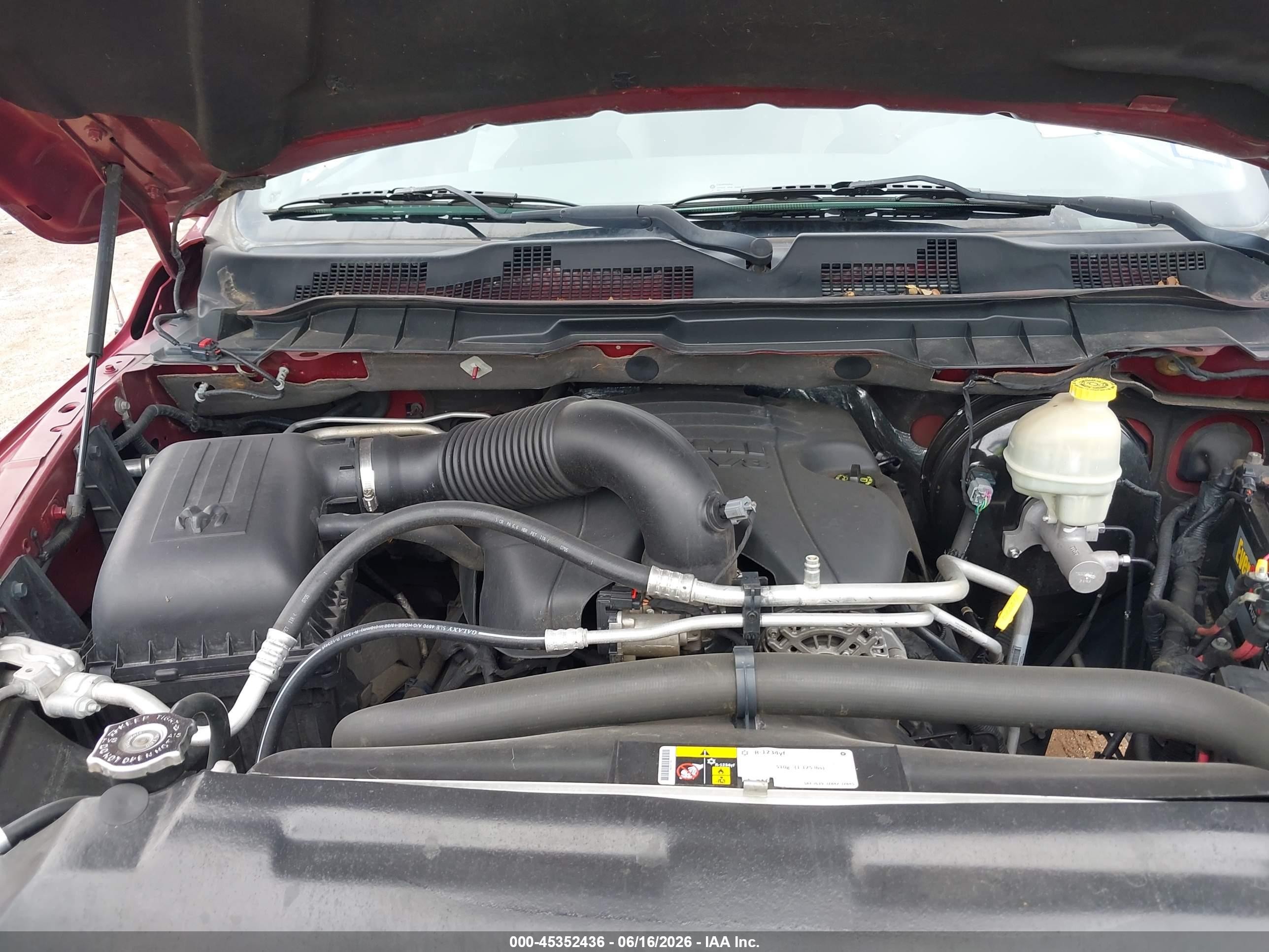 2015 Ram 1500 Outdoorsman Бордовый vin: 1C6RR6LTXFS639819