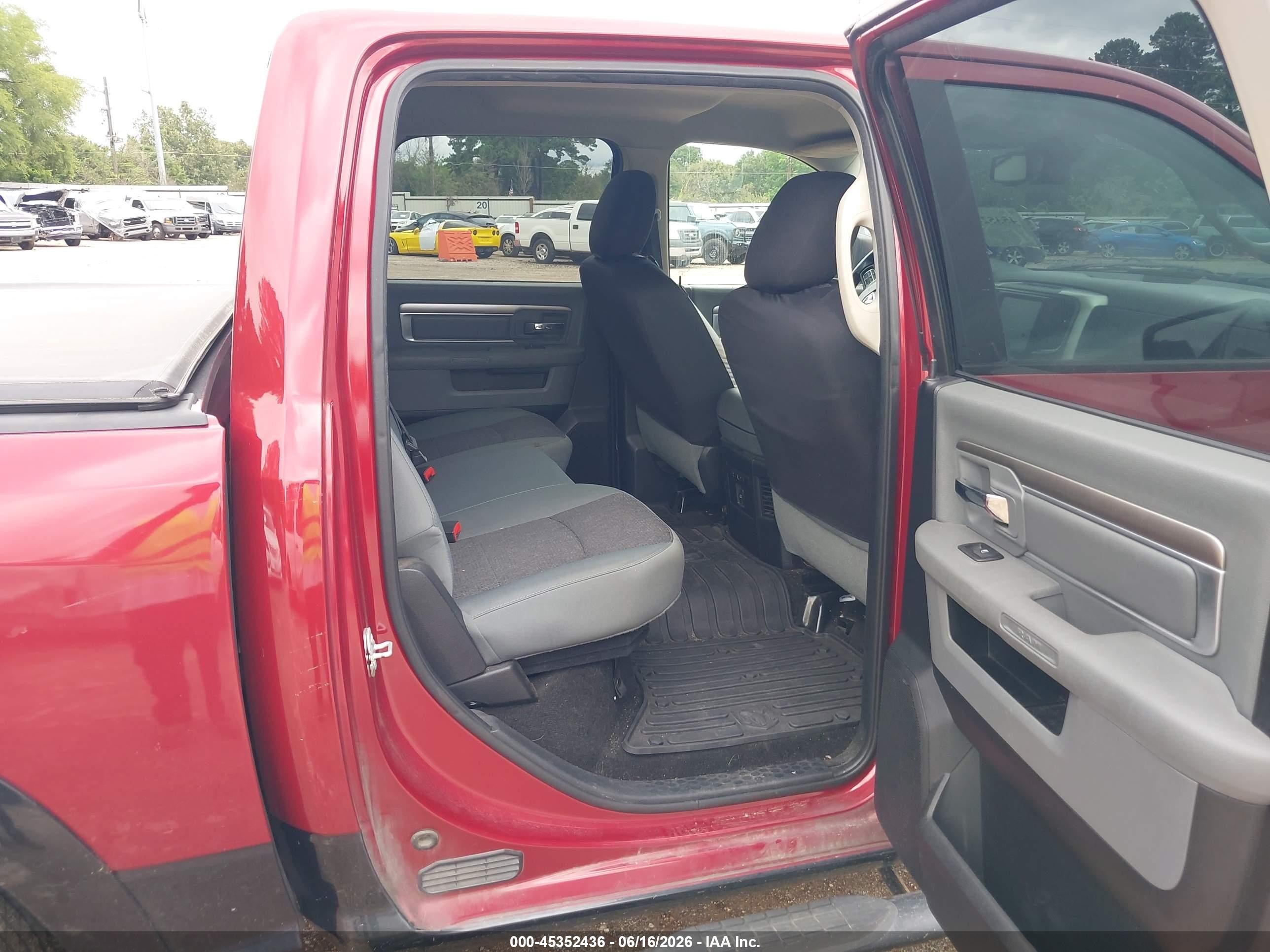 2015 Ram 1500 Outdoorsman Бордовый vin: 1C6RR6LTXFS639819