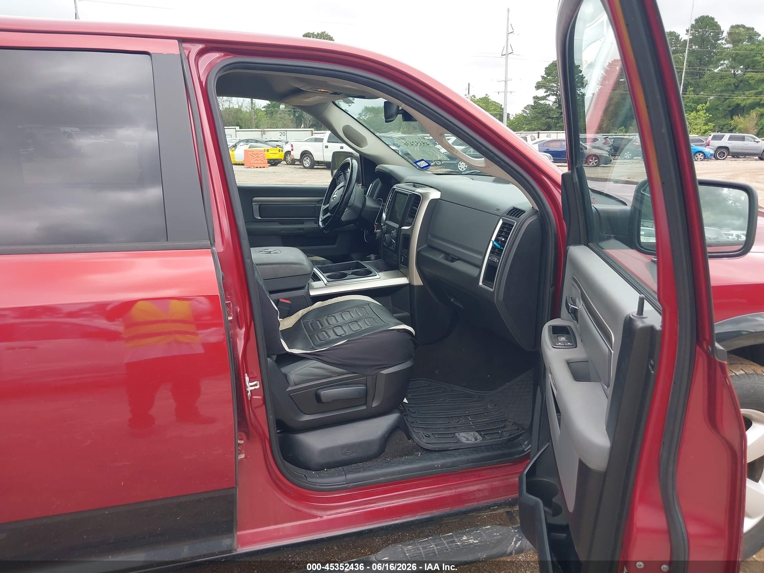 2015 Ram 1500 Outdoorsman Бордовый vin: 1C6RR6LTXFS639819