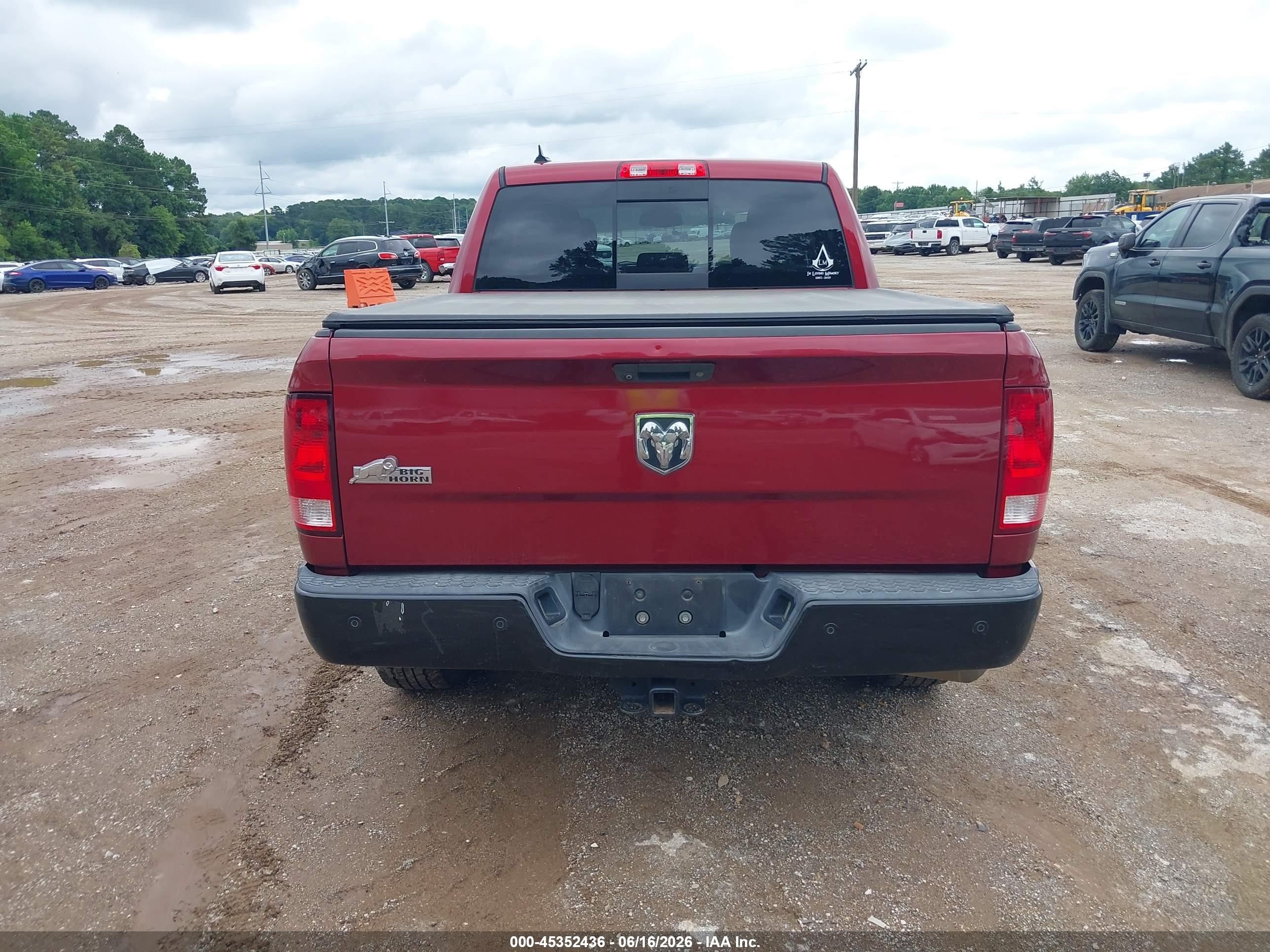 2015 Ram 1500 Outdoorsman Бордовый vin: 1C6RR6LTXFS639819