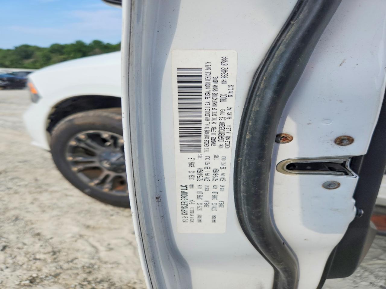 2014 Ram 1500 Sport White vin: 1C6RR6MT3ES384153