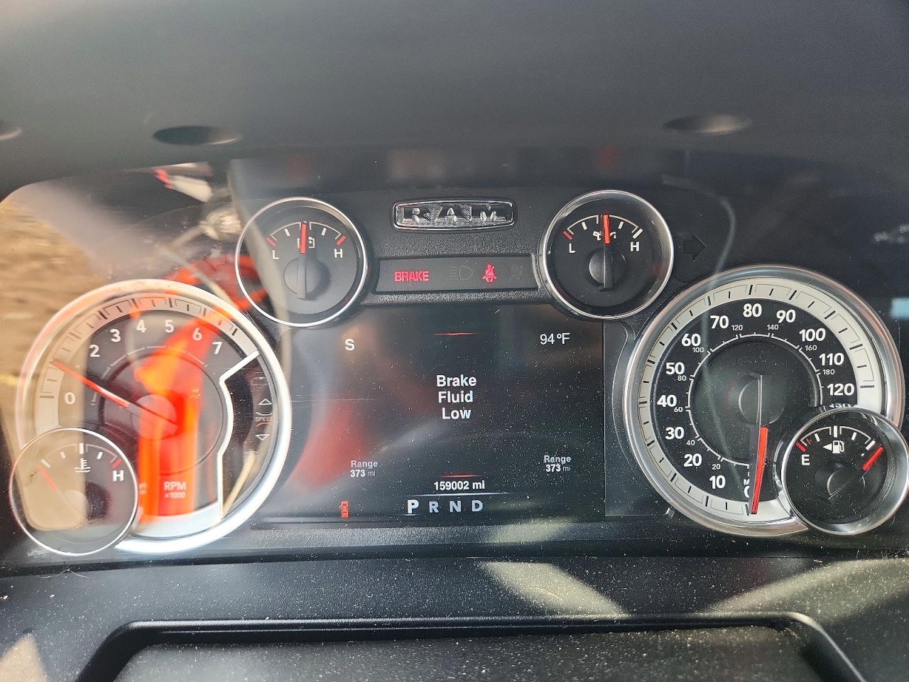 2013 Ram 1500 Sport Red vin: 1C6RR6MT4DS627449
