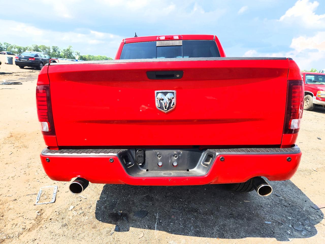 2013 Ram 1500 Sport Red vin: 1C6RR6MT4DS627449