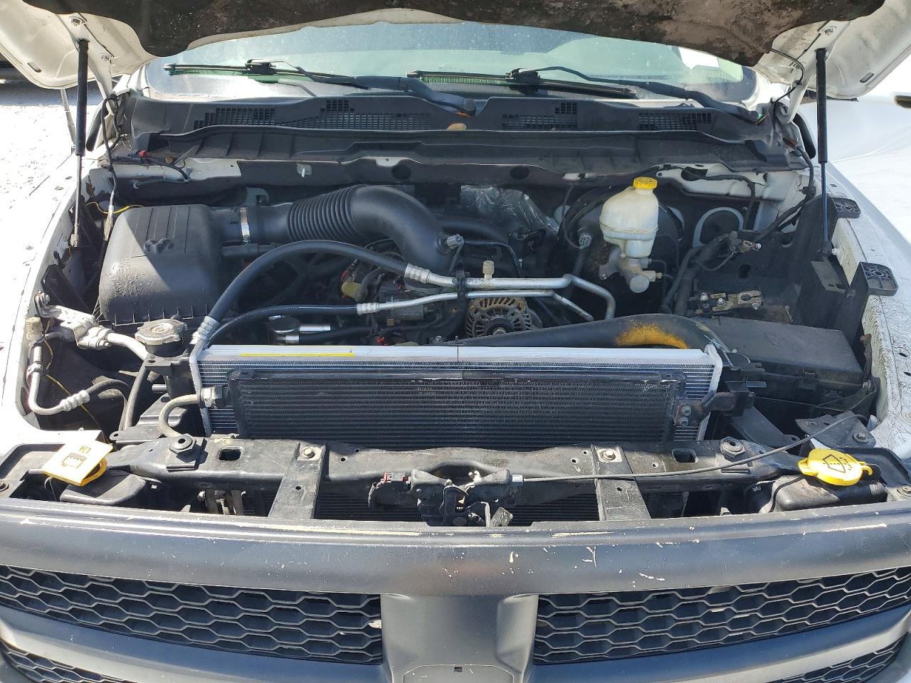 2015 Ram 1500 Sport White vin: 1C6RR6MT4FS592494