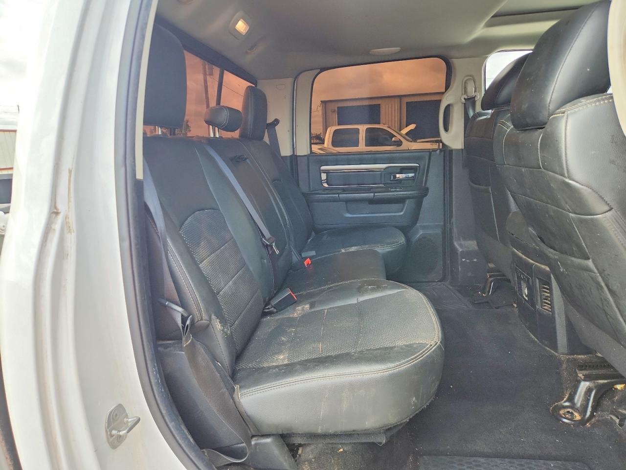 2014 Ram 1500 Sport White vin: 1C6RR6MT5ES333012