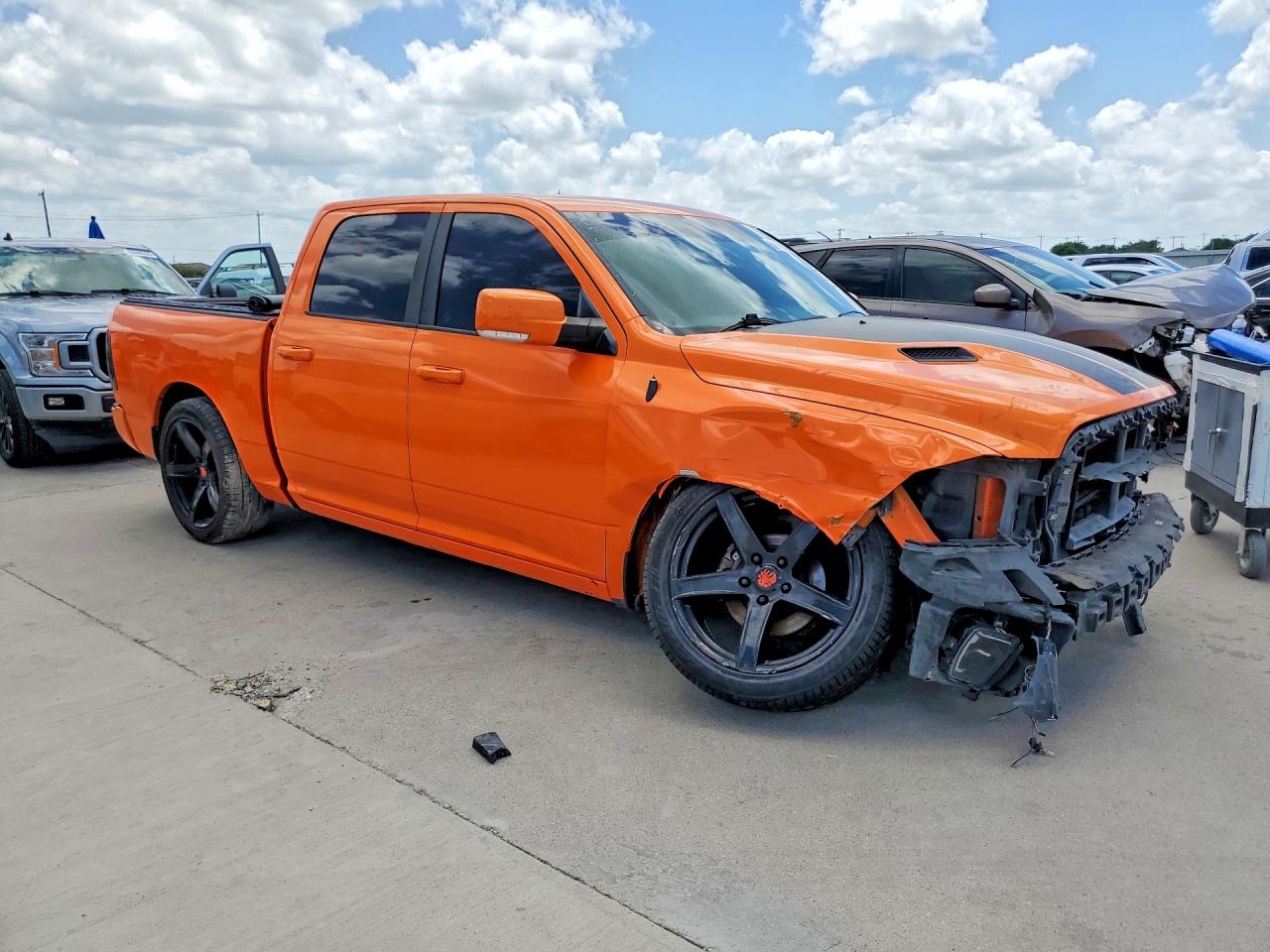 2015 Ram 1500 Sport Orange vin: 1C6RR6MT6FS686120