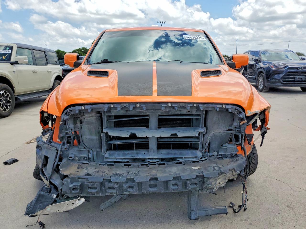2015 Ram 1500 Sport Orange vin: 1C6RR6MT6FS686120