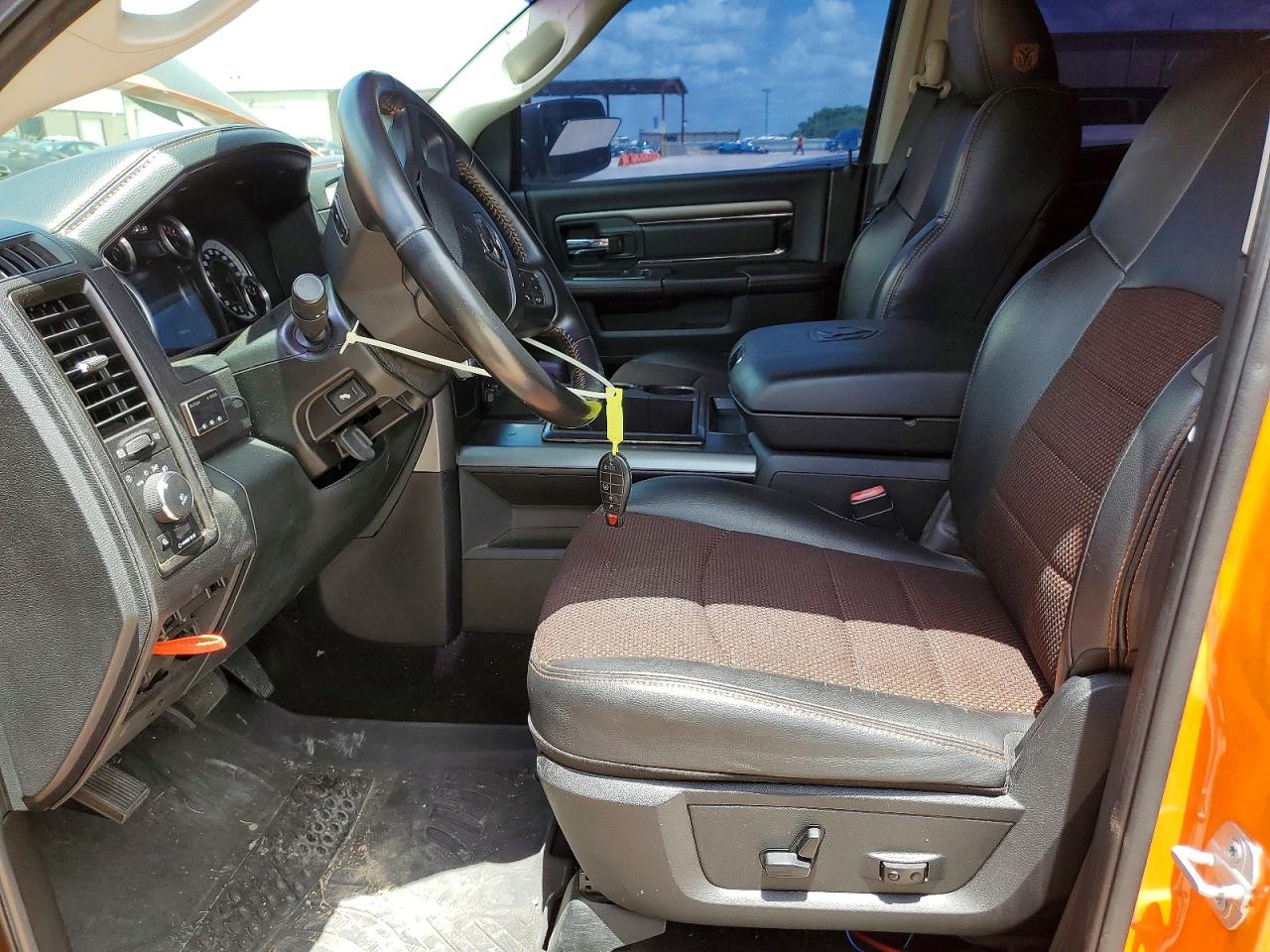 2015 Ram 1500 Sport Orange vin: 1C6RR6MT6FS686120