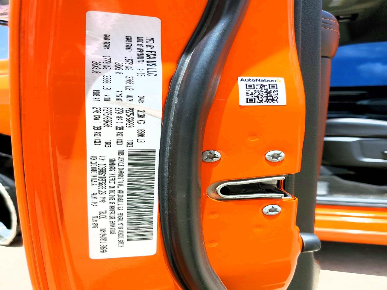 2015 Ram 1500 Sport Orange vin: 1C6RR6MT6FS686120