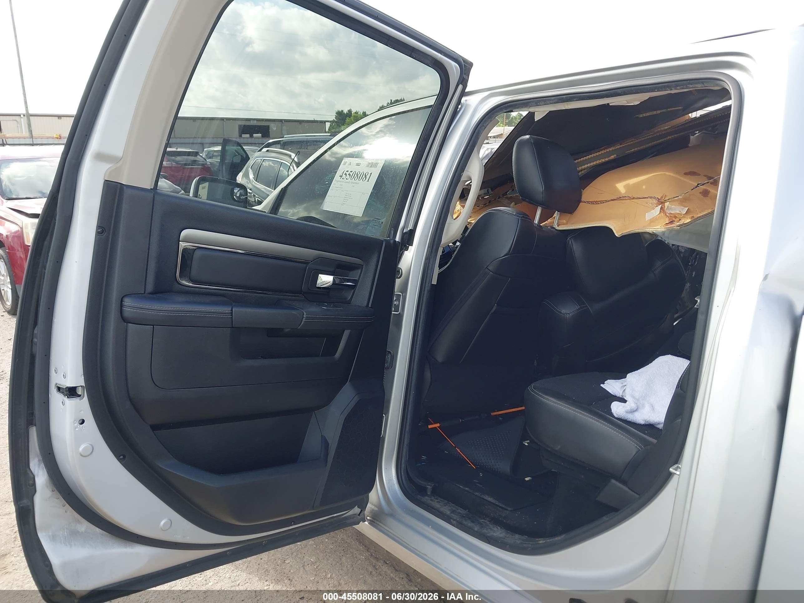 2014 Ram 1500 Sport Silver vin: 1C6RR6MT7ES144474