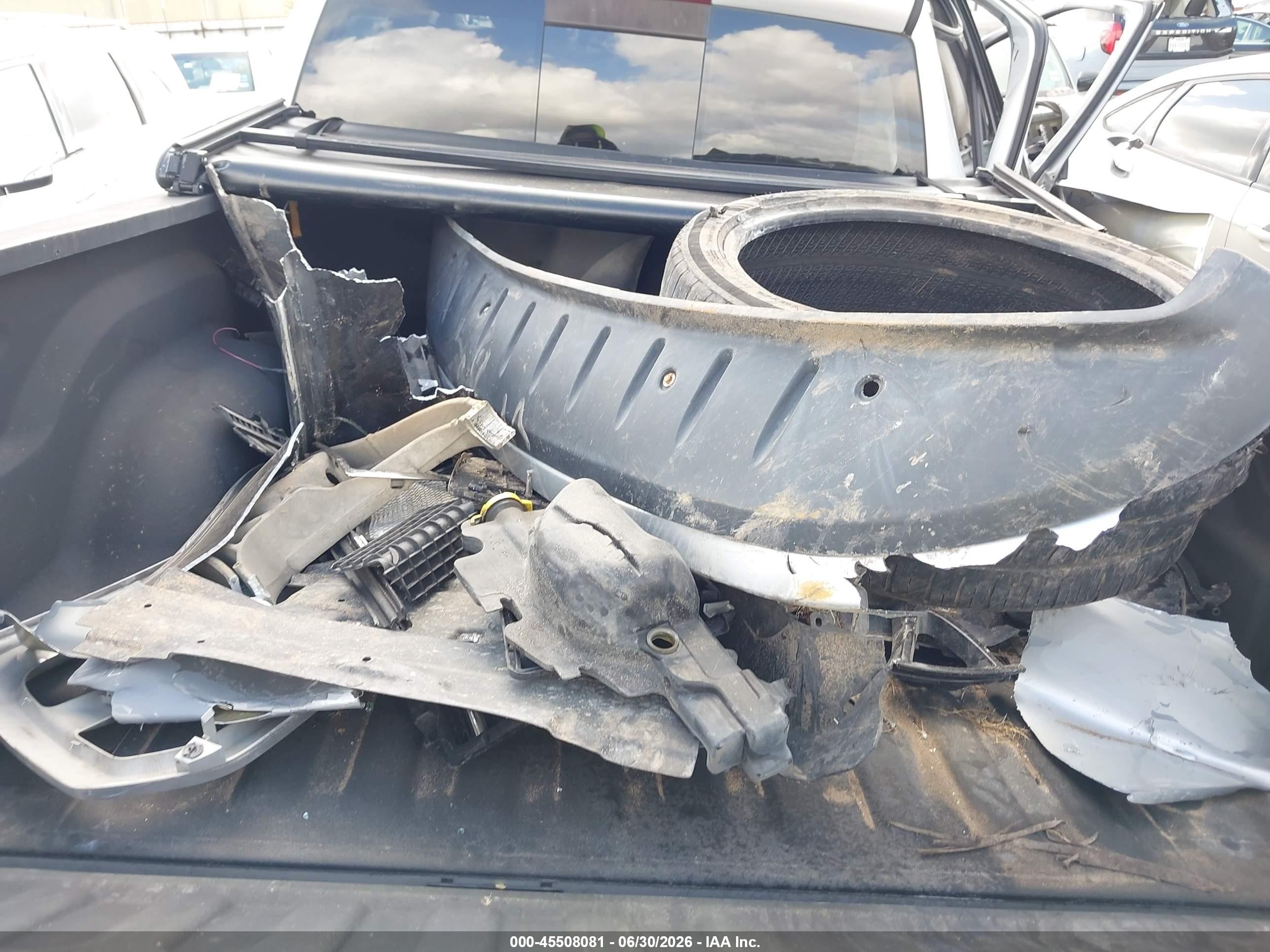 2014 Ram 1500 Sport Silver vin: 1C6RR6MT7ES144474