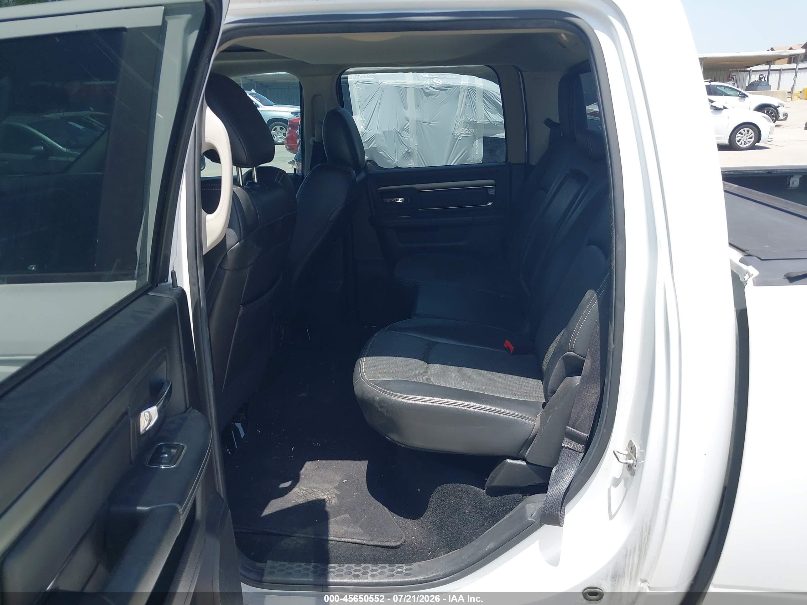 2014 Ram 1500 Sport Белый vin: 1C6RR6MTXES101487