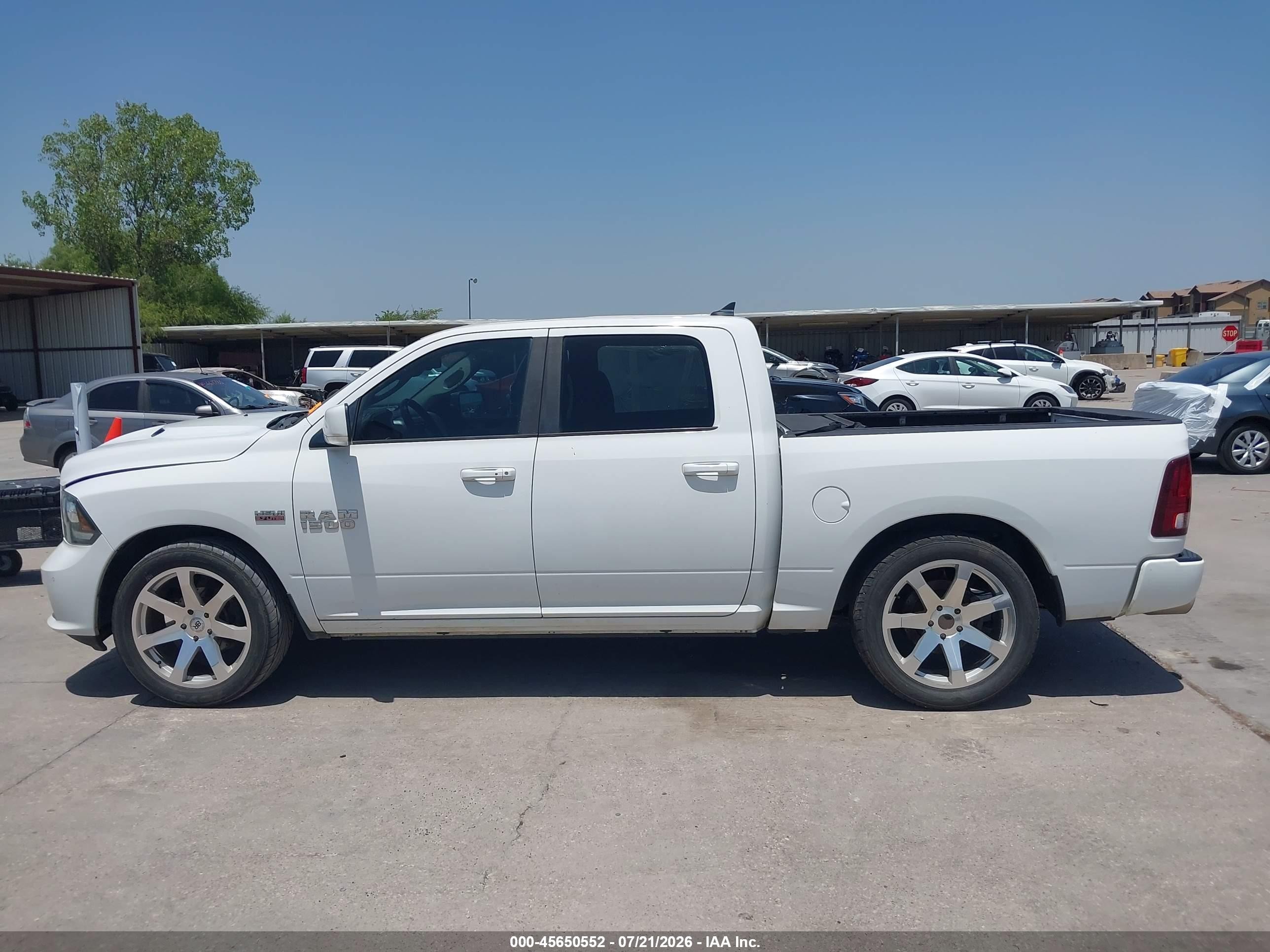 2014 Ram 1500 Sport Белый vin: 1C6RR6MTXES101487