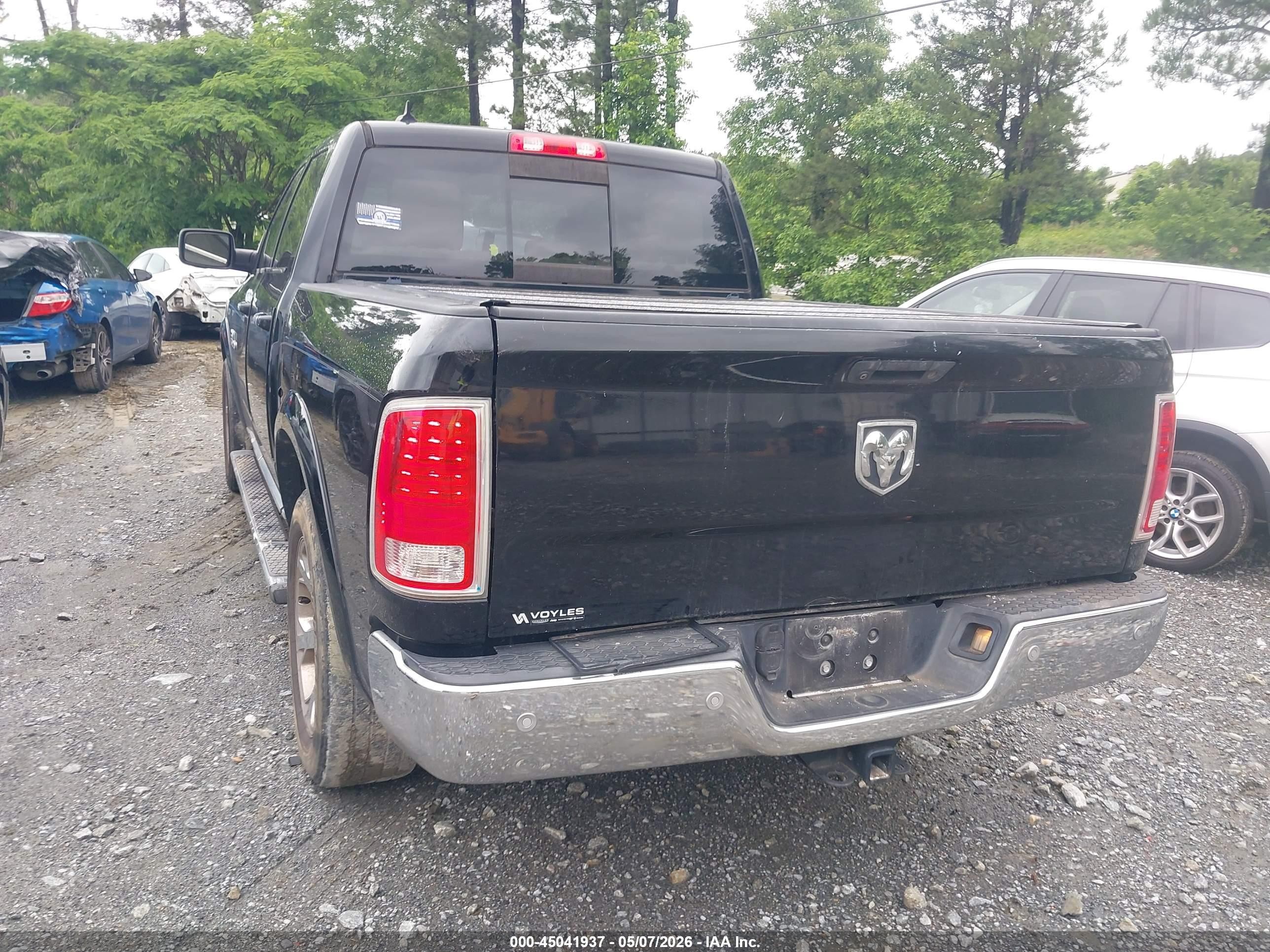 2015 Ram 1500 Laramie Black vin: 1C6RR6NG1FS518337