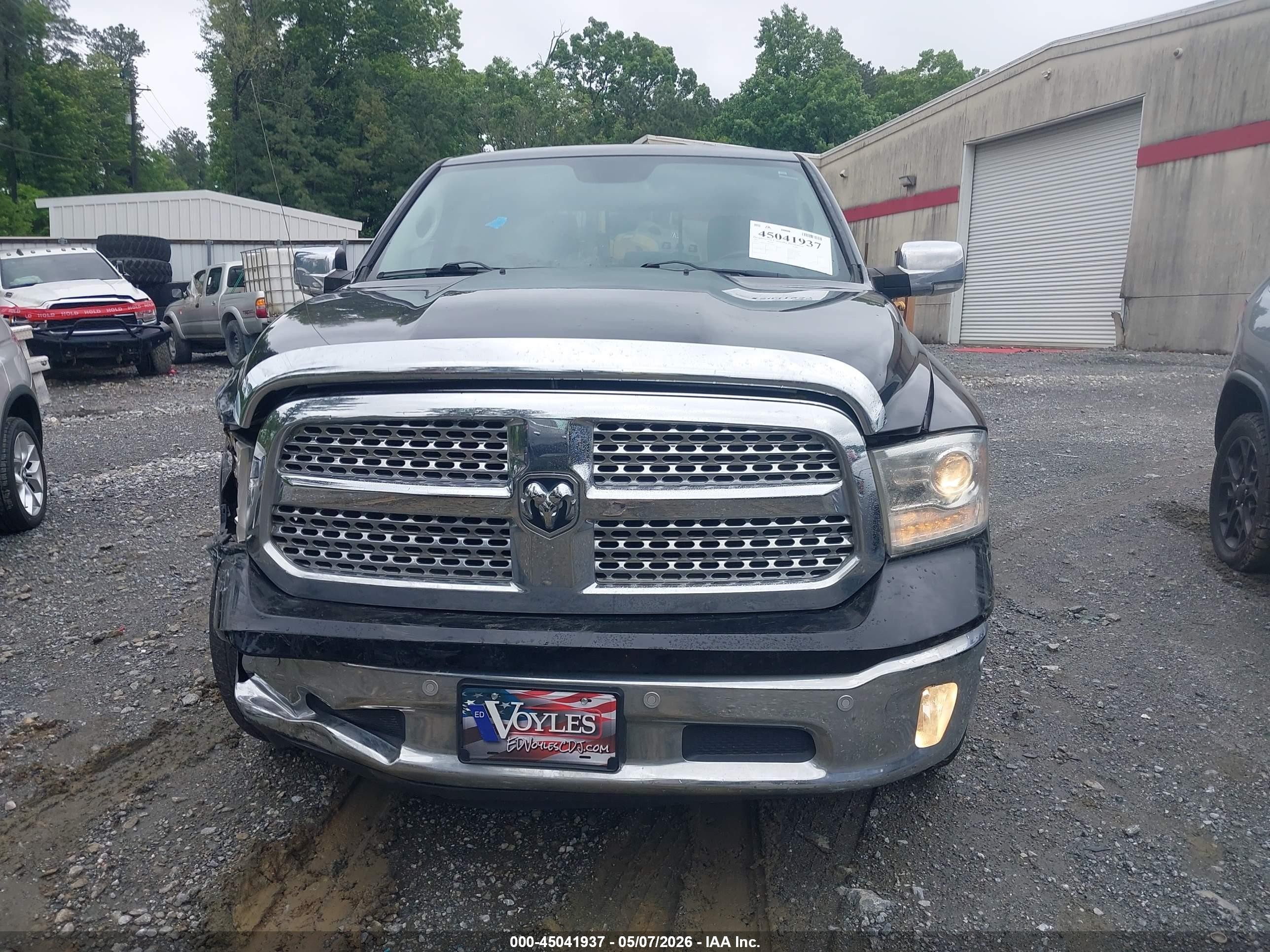 2015 Ram 1500 Laramie Black vin: 1C6RR6NG1FS518337