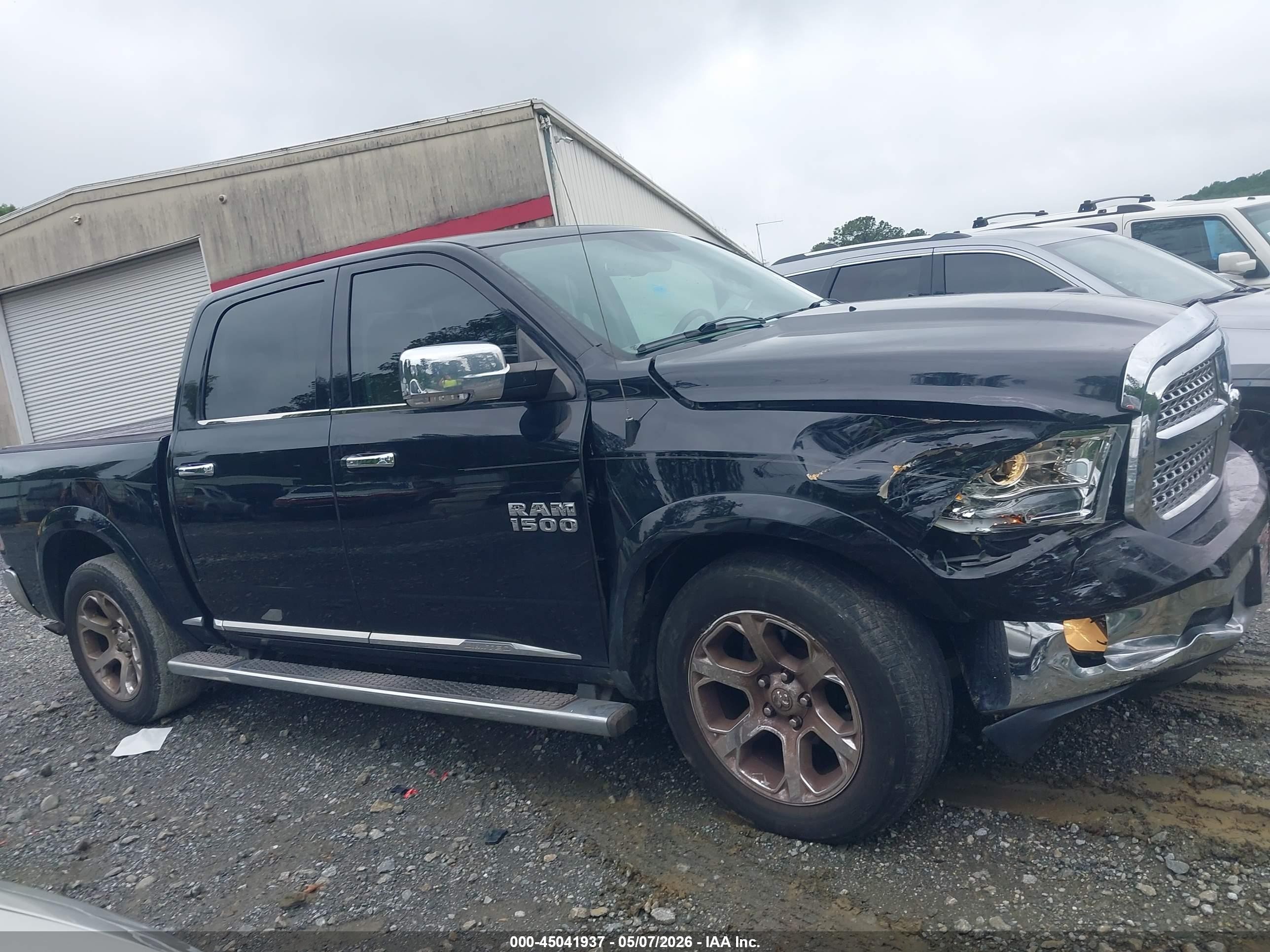 2015 Ram 1500 Laramie Black vin: 1C6RR6NG1FS518337
