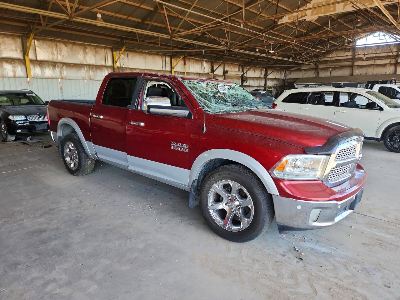 2015 Ram 1500 Laramie Burgundy vin: 1C6RR6NG7FS553397