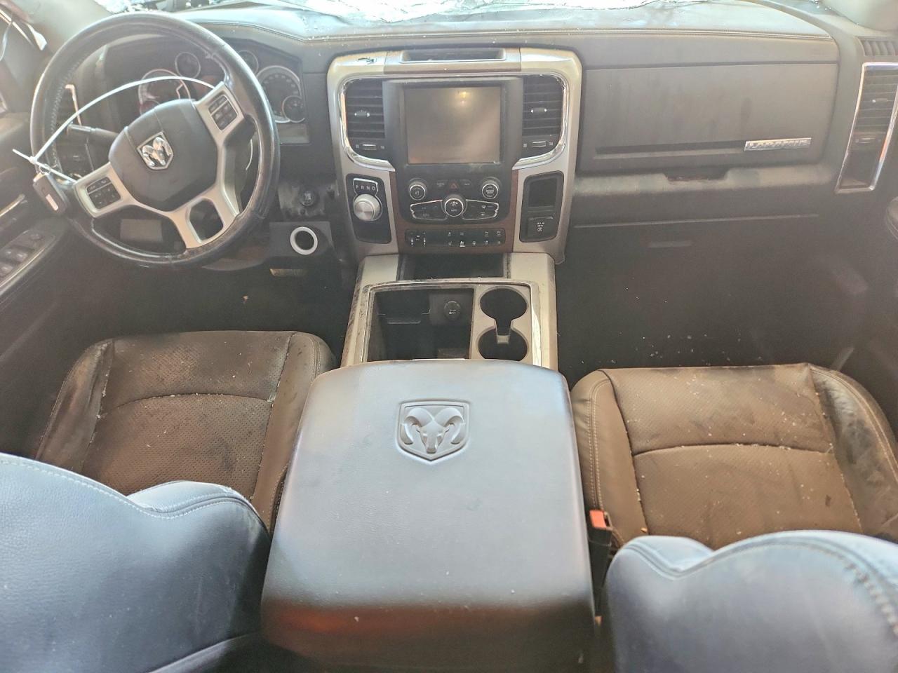 2015 Ram 1500 Laramie Burgundy vin: 1C6RR6NG7FS553397