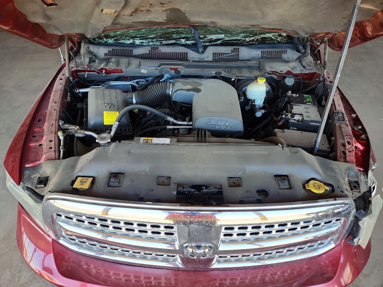 2015 Ram 1500 Laramie Burgundy vin: 1C6RR6NG7FS553397