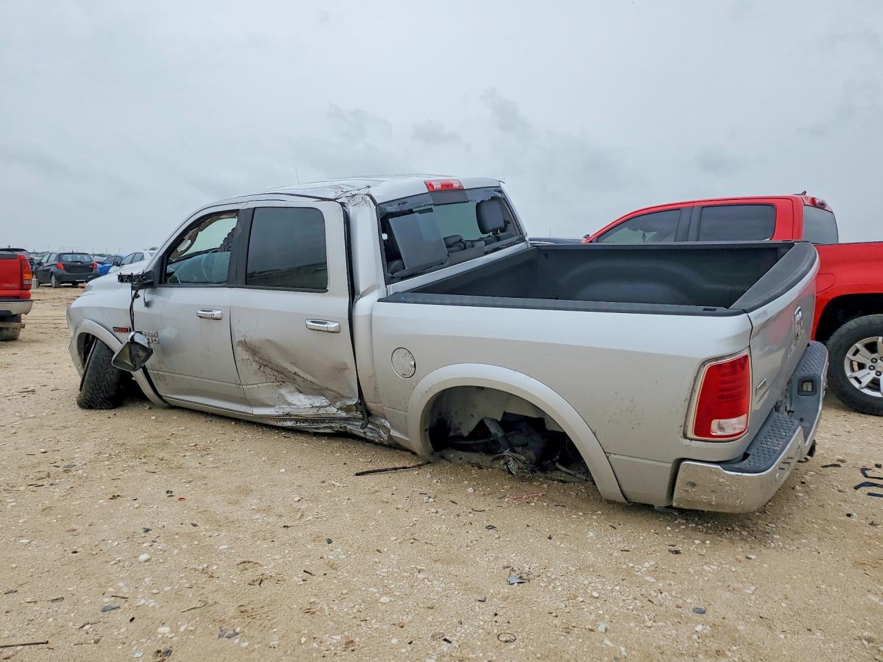 2014 Ram 1500 Laramie Silver vin: 1C6RR6NM4ES370396