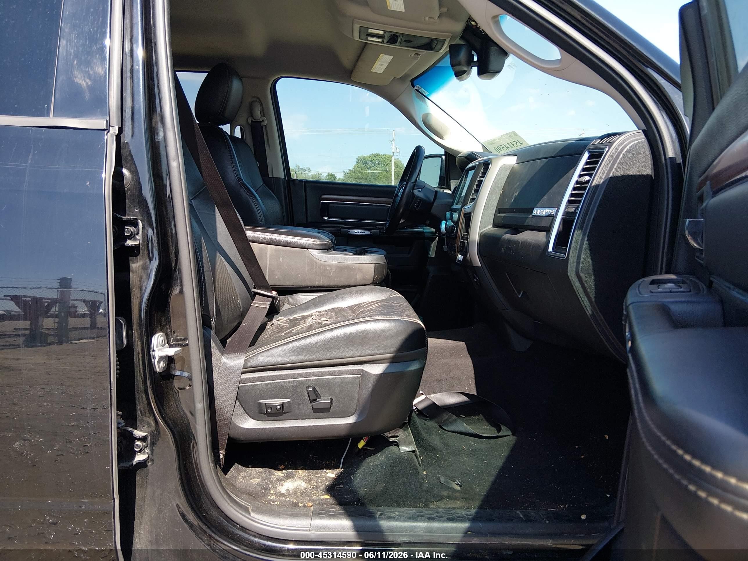 2014 Ram 1500 Laramie Black vin: 1C6RR6NM7ES474770