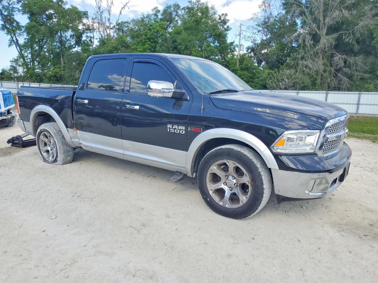 2015 Ram 1500 Laramie Black vin: 1C6RR6NM7FS715003