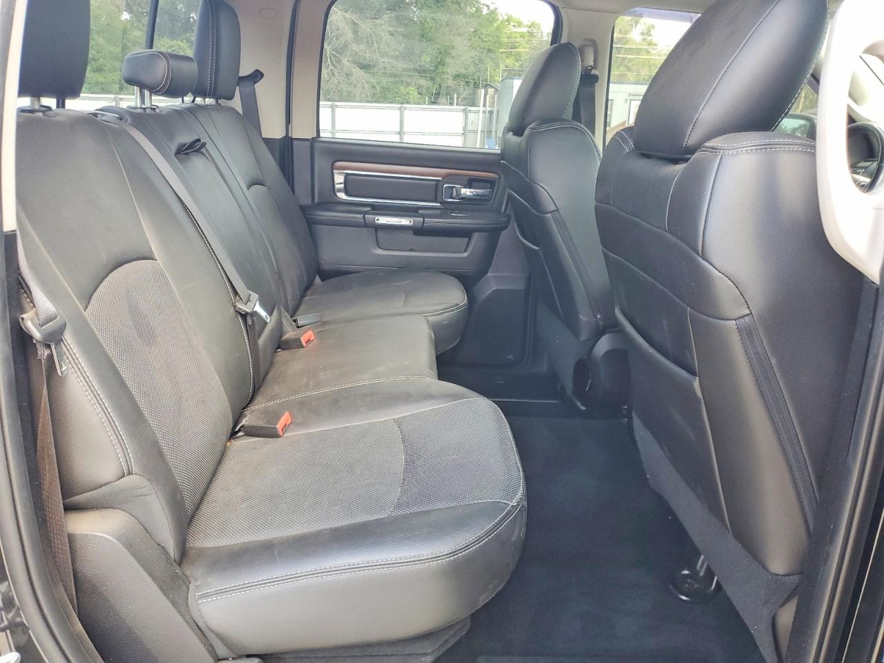 2015 Ram 1500 Laramie Black vin: 1C6RR6NM7FS715003