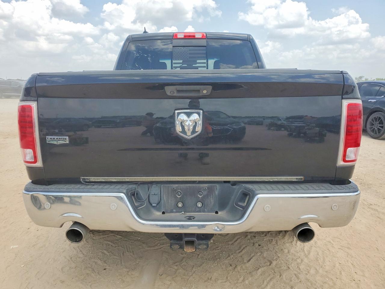 2015 Ram 1500 Laramie Black vin: 1C6RR6NMXFS590014
