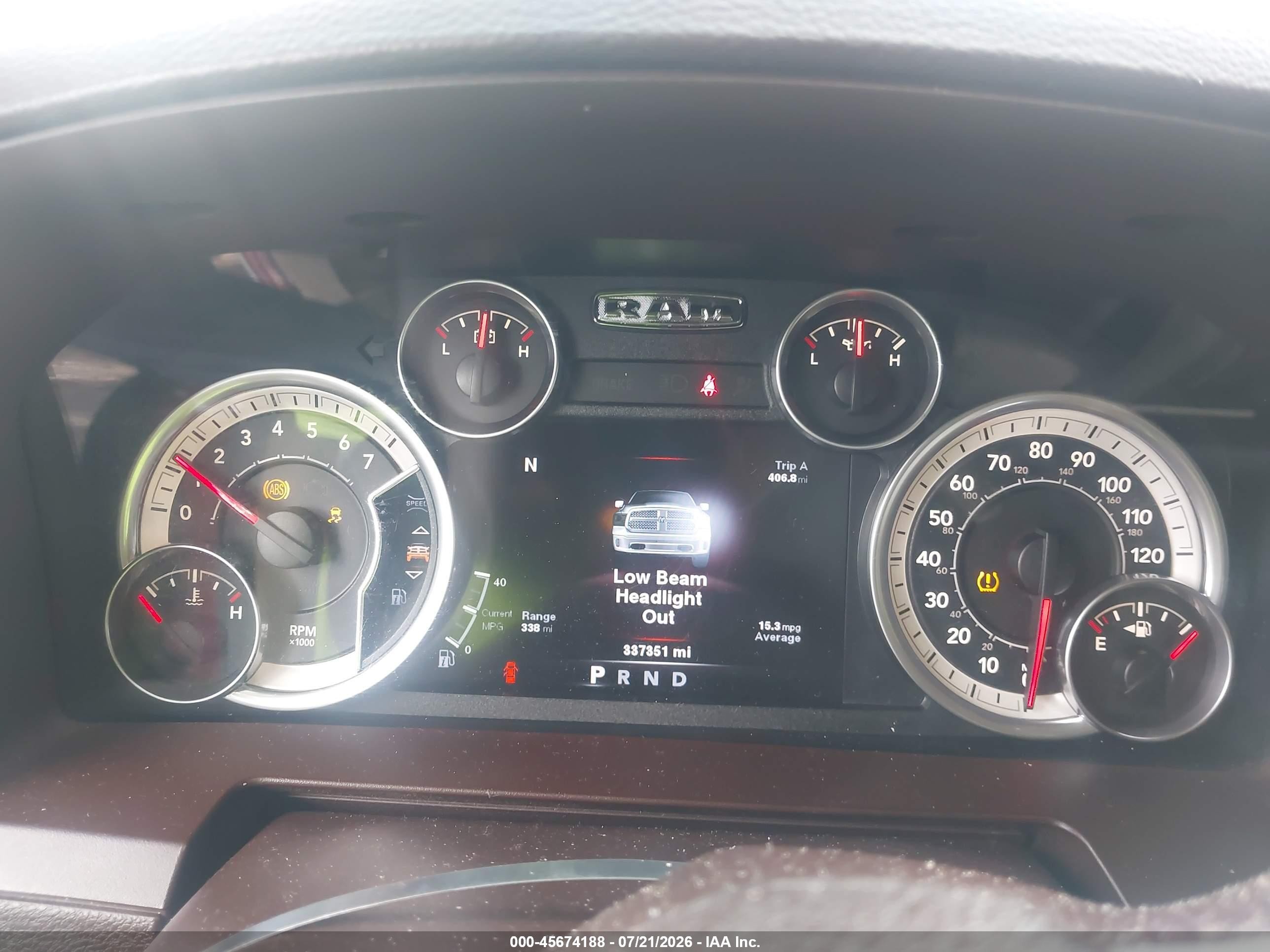 2013 Ram 1500 Laramie Maroon vin: 1C6RR6NT2DS680195
