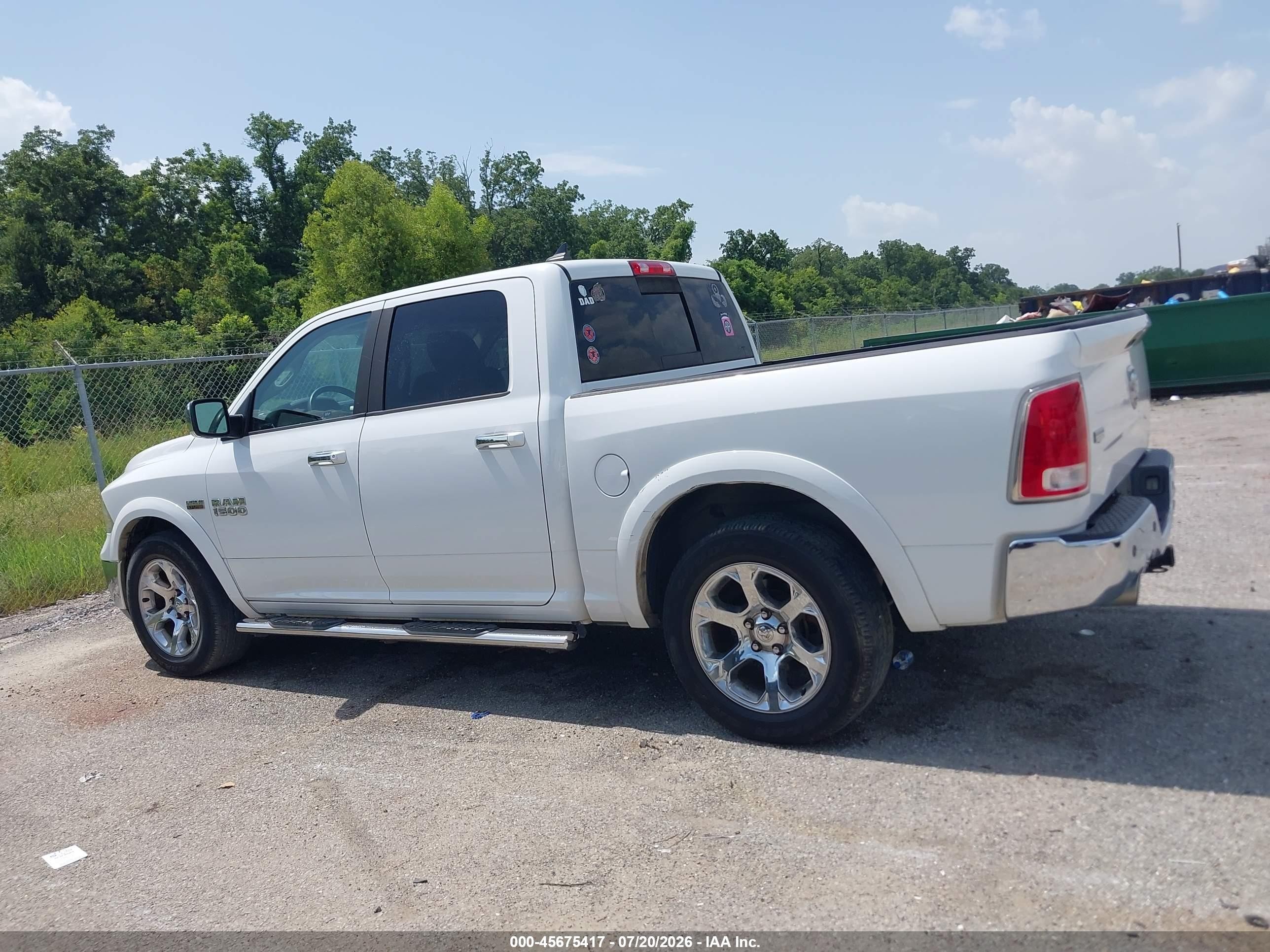 2013 Ram 1500 Laramie White vin: 1C6RR6NT2DS711865