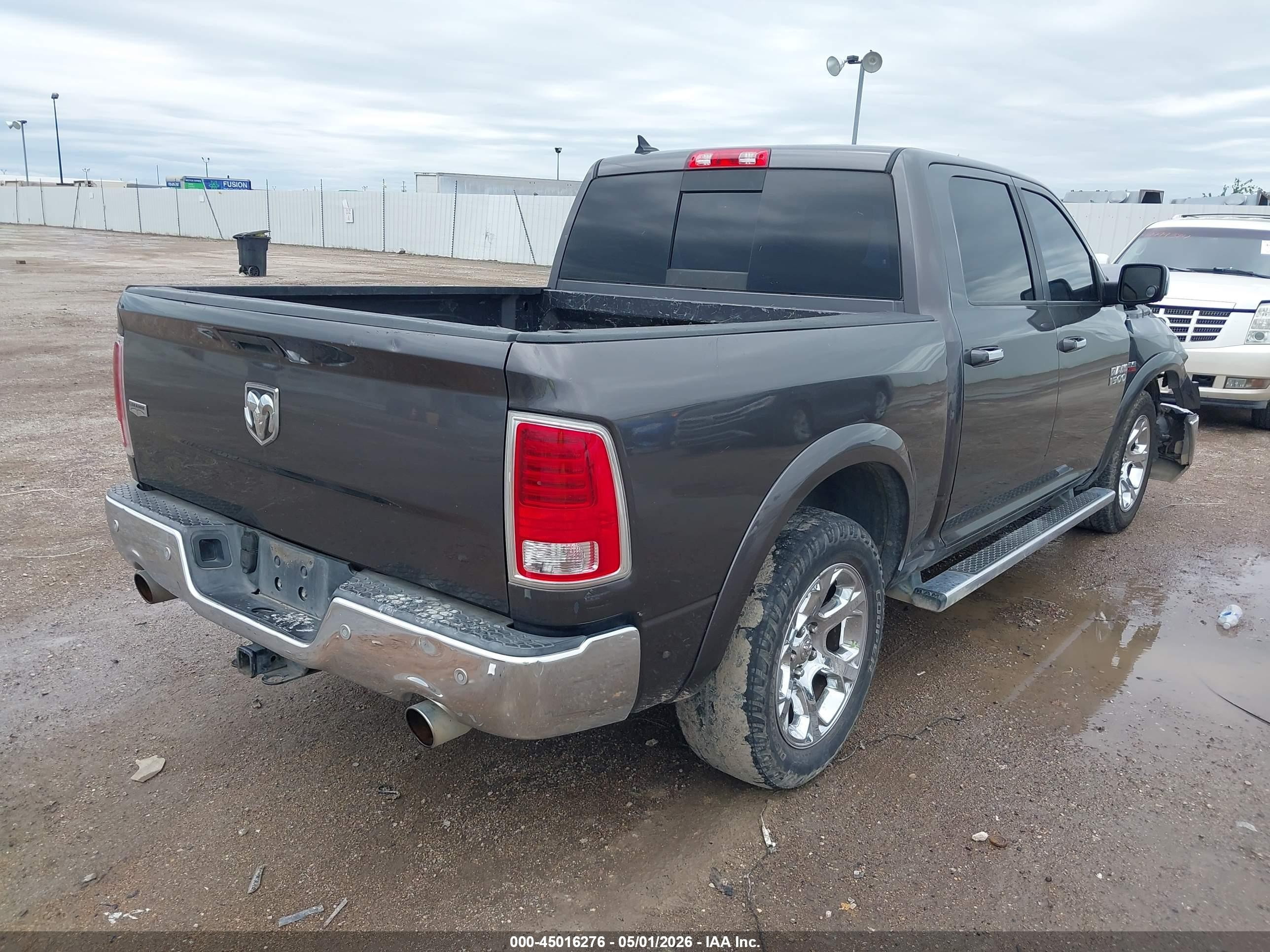 2015 Ram 1500 Laramie Gray vin: 1C6RR6NT3FS512682
