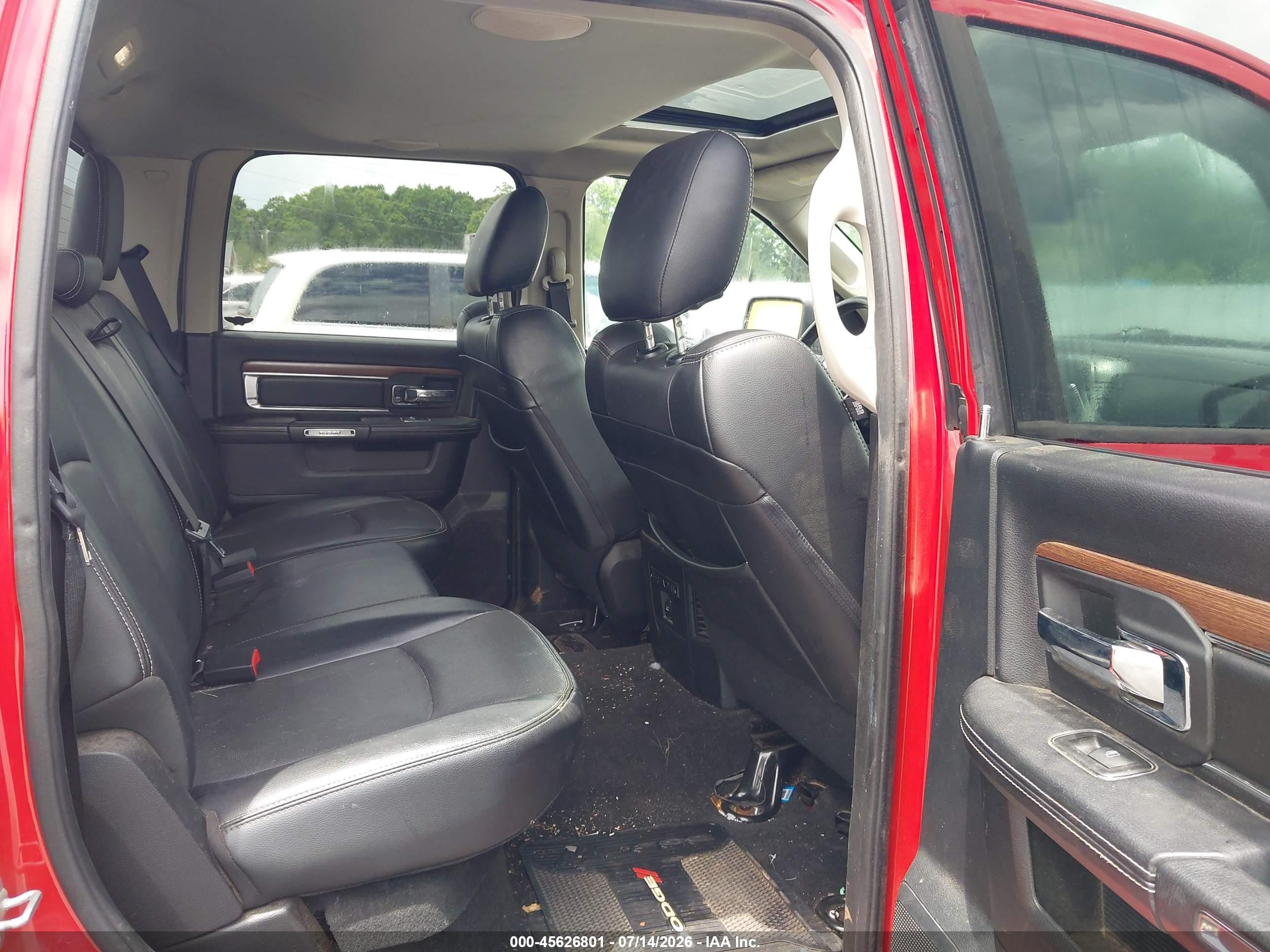 2013 Ram 1500 Laramie Red vin: 1C6RR6NT4DS511957