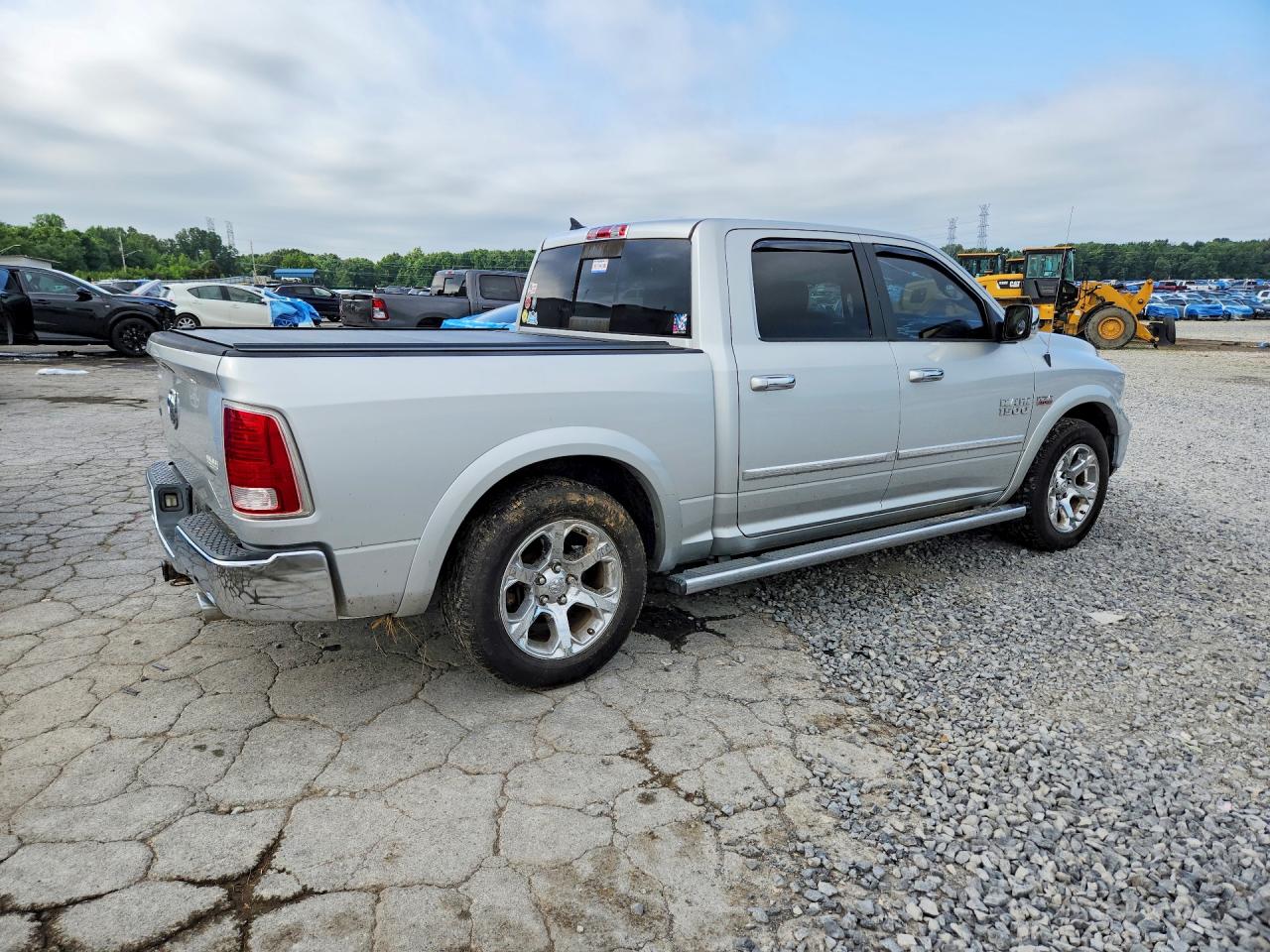 2014 Ram 1500 Laramie Серебряный vin: 1C6RR6NT5ES307007