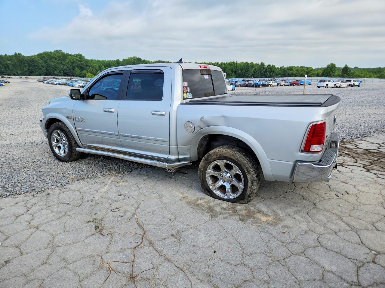 2014 Ram 1500 Laramie Серебряный vin: 1C6RR6NT5ES307007