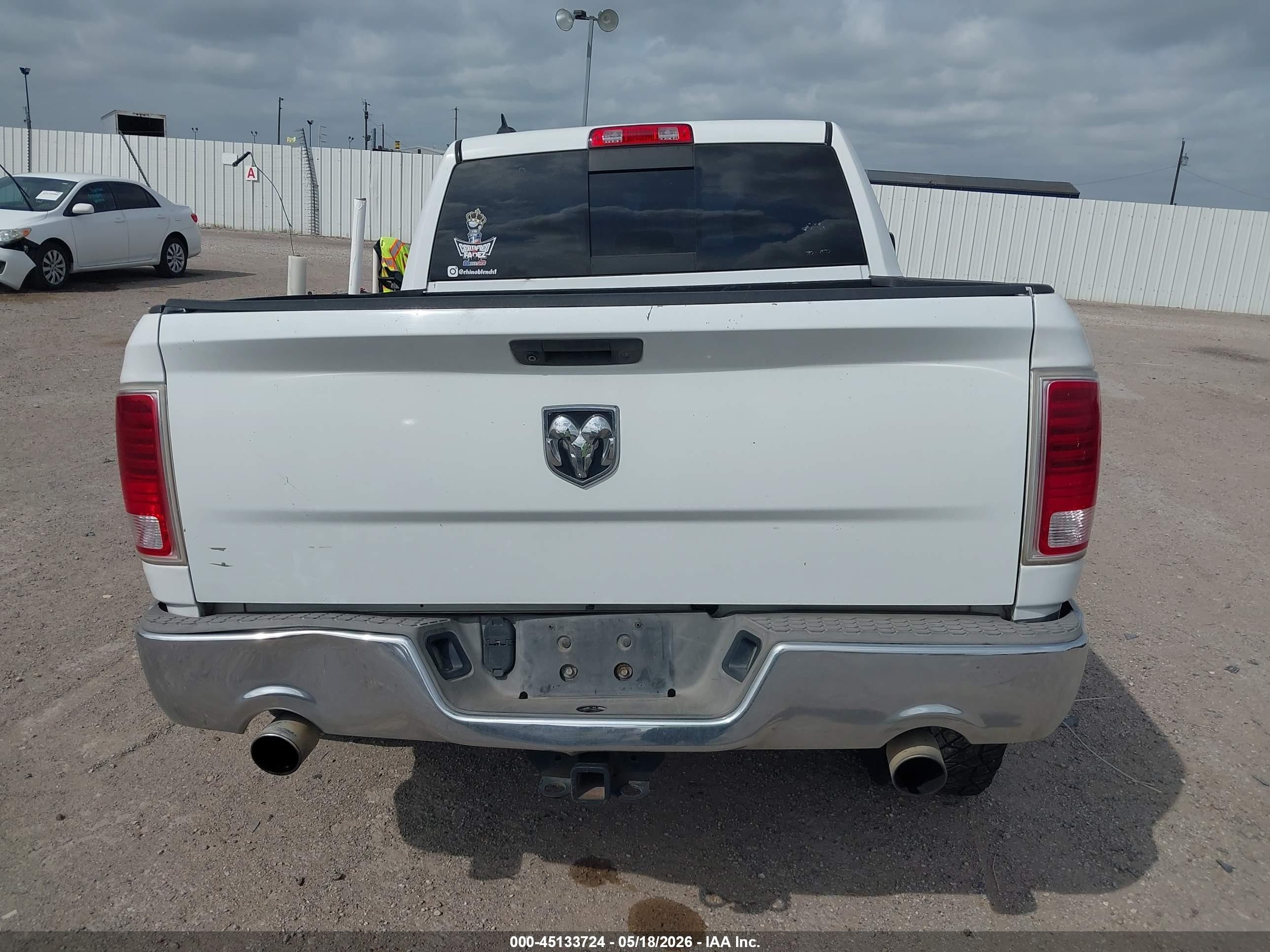 2014 Ram 1500 Laramie Белый vin: 1C6RR6NT6ES210270