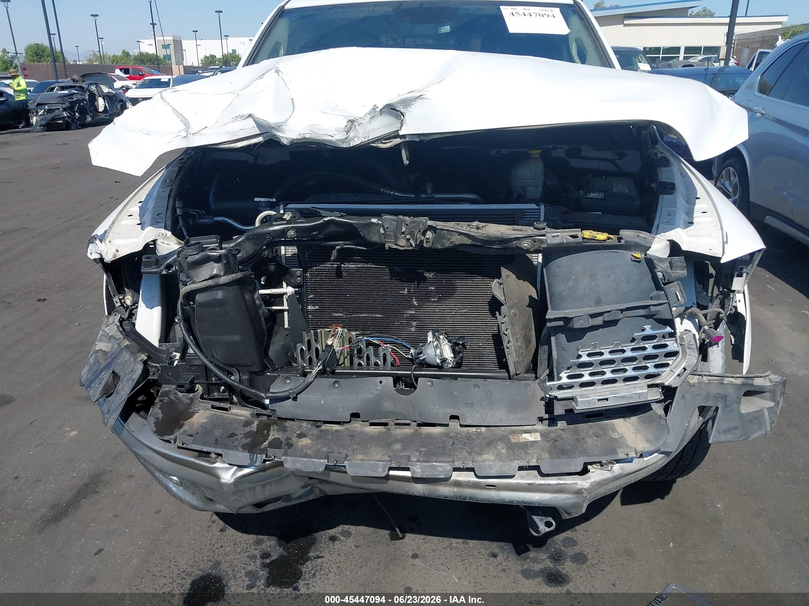 2015 Ram 1500 Laramie White vin: 1C6RR6NT6FS591524