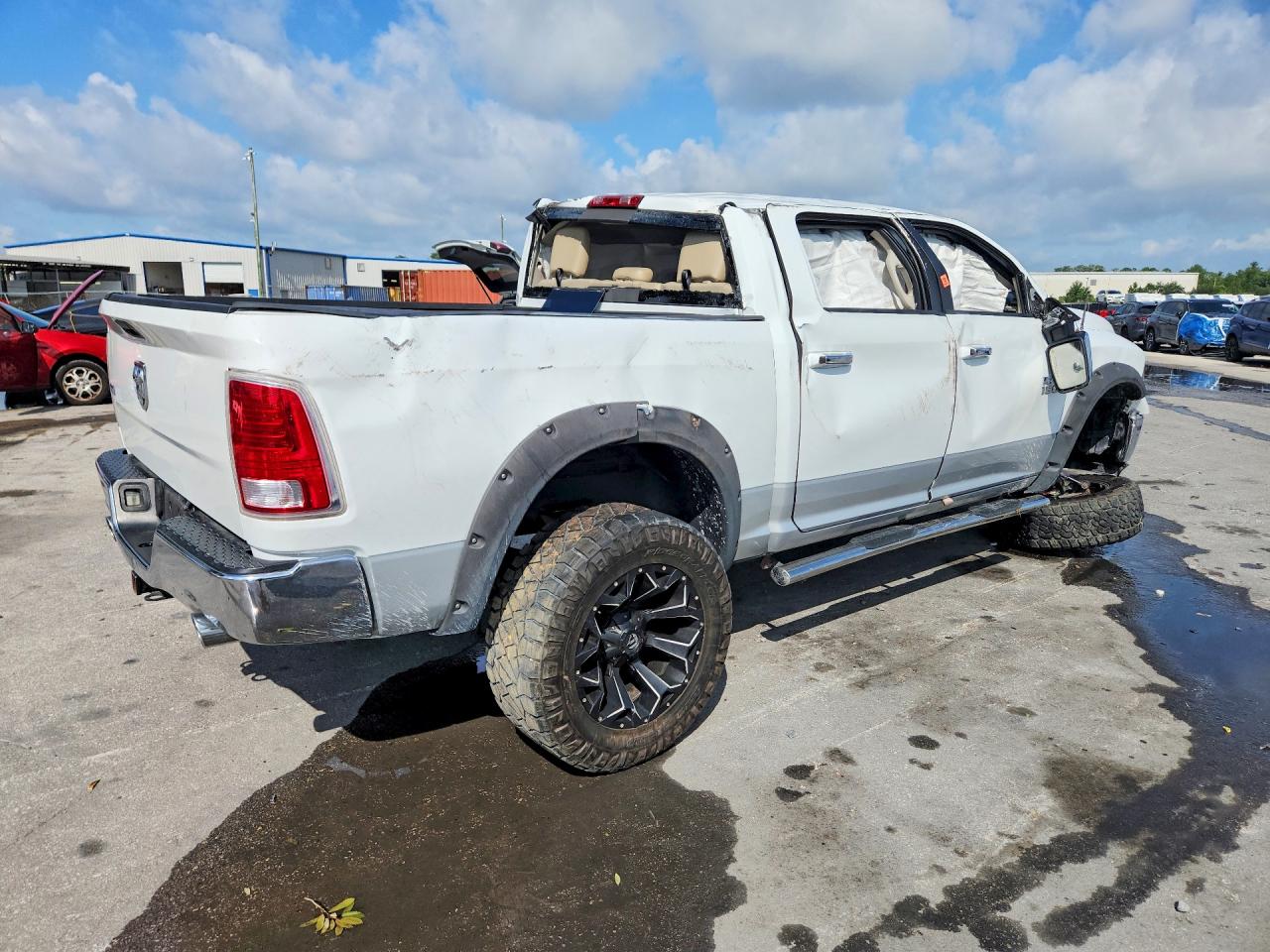 2014 Ram 1500 Laramie White vin: 1C6RR6NT8ES102751