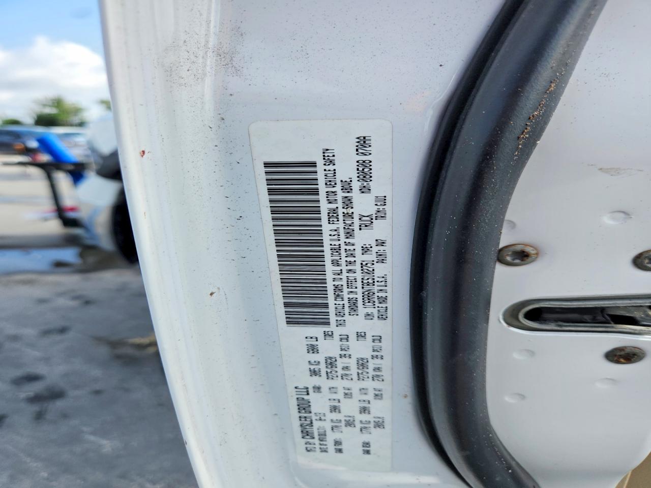 2014 Ram 1500 Laramie White vin: 1C6RR6NT8ES102751